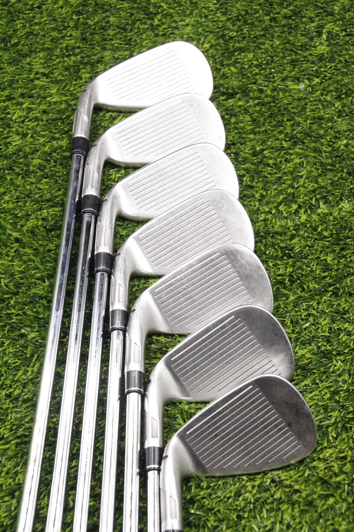 TaylorMade Sim2 Max Iron Set 5-PW AW S Flex Std