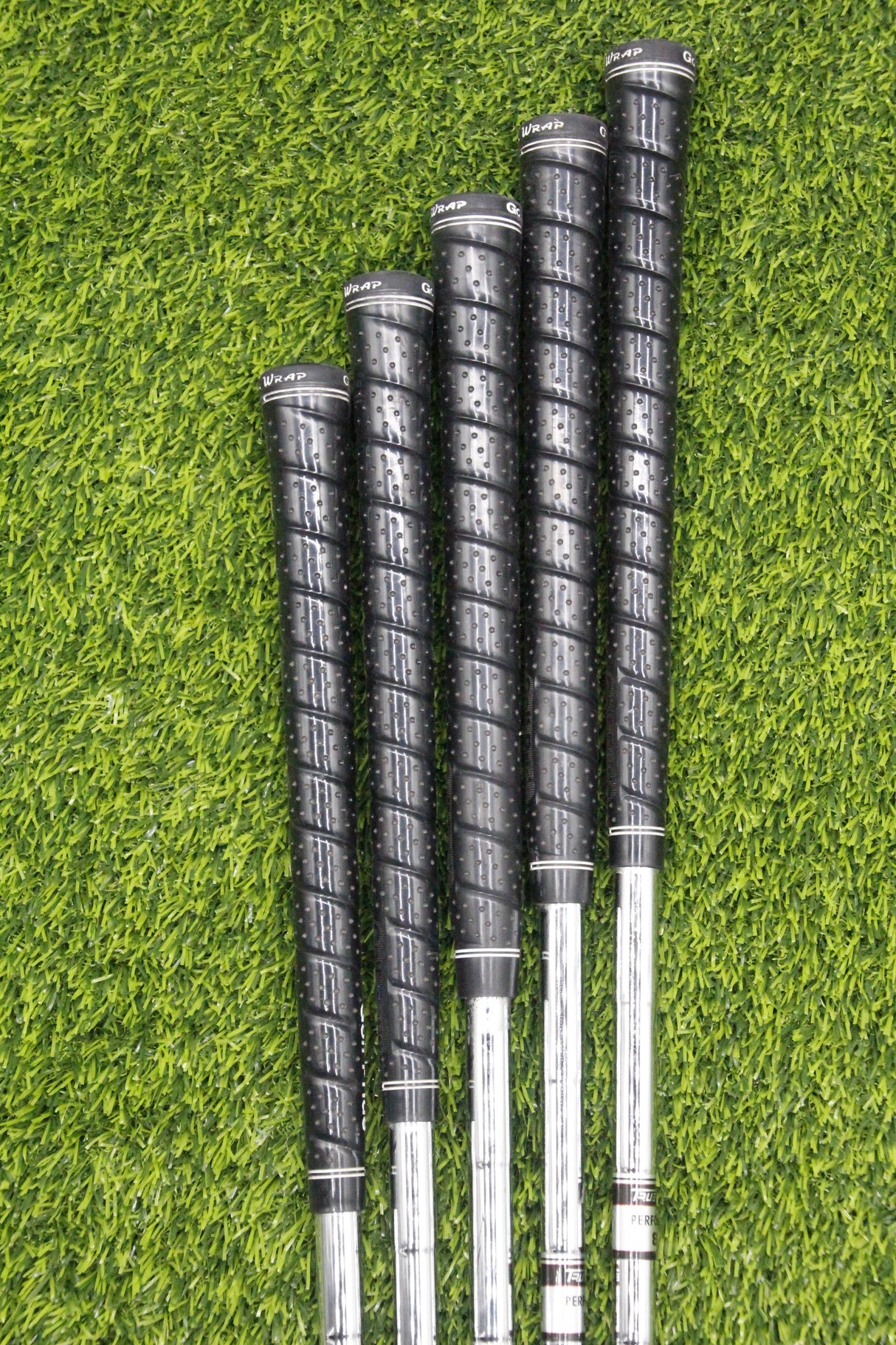 Adams Idea a12 OS Iron Set 7-PW GW R Flex +1.0"