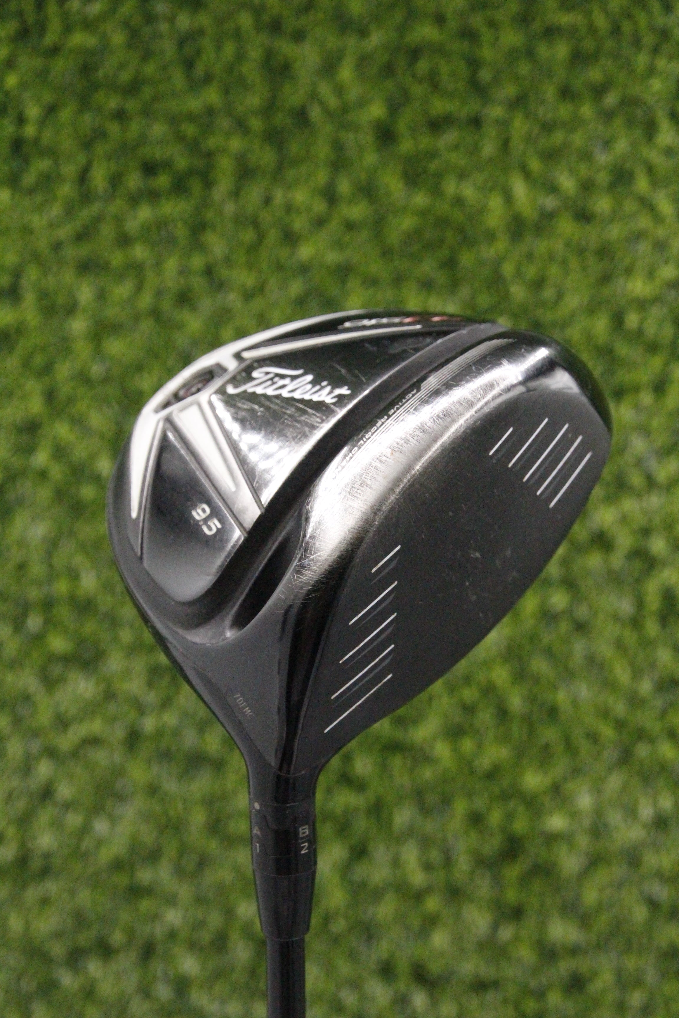 Titleist 915 D3 9.5° Driver R Flex 45.5"