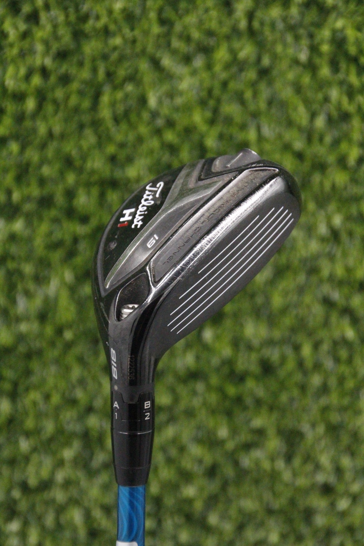 Titleist 818 H1 19° 3 Hybrid S Flex 40.25"