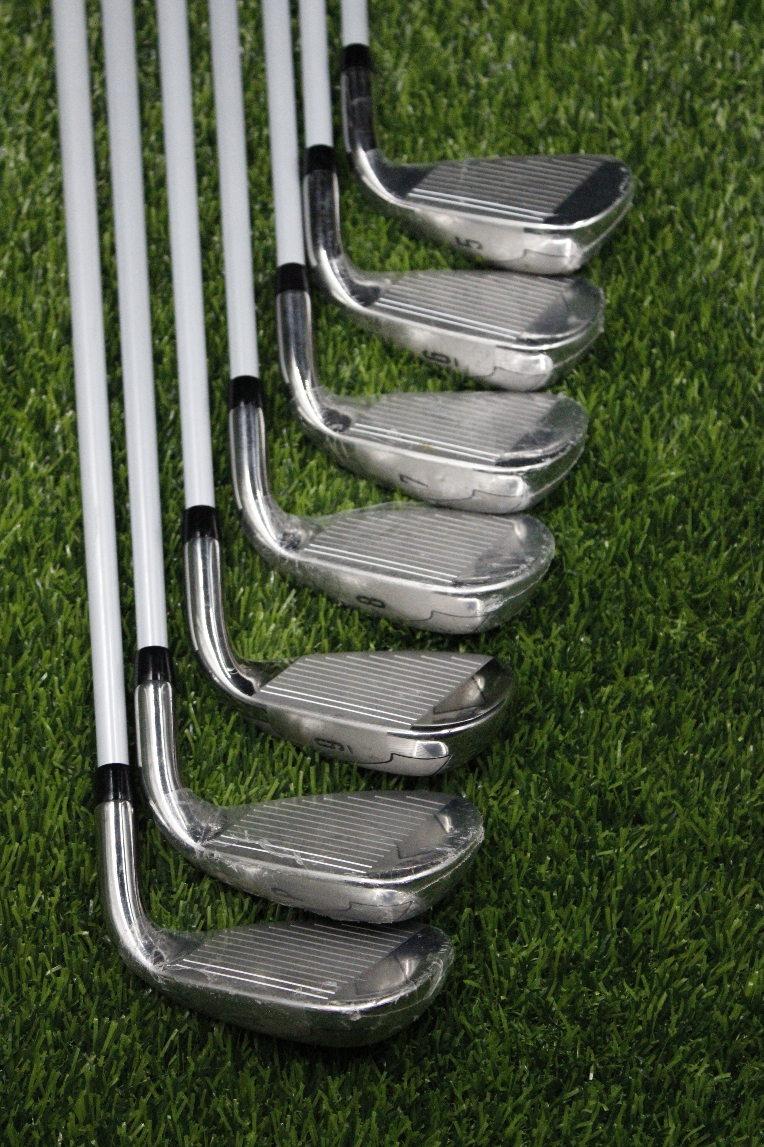 NEW WOMEN Lefty Callaway 2013 X Hot Iron Set 5-PW AW L Flex -0.5"