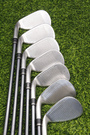 TaylorMade r7 Iron Set 5-9i SW LW R Flex Std
