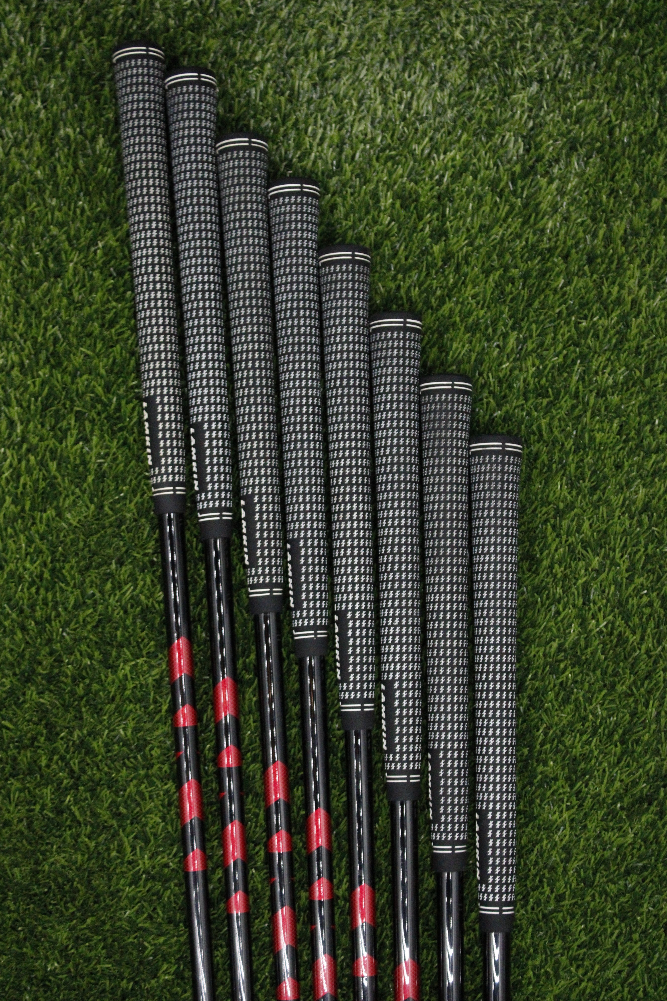 TaylorMade Stealth Iron Set 5-PW AW SW R Flex +0.5"