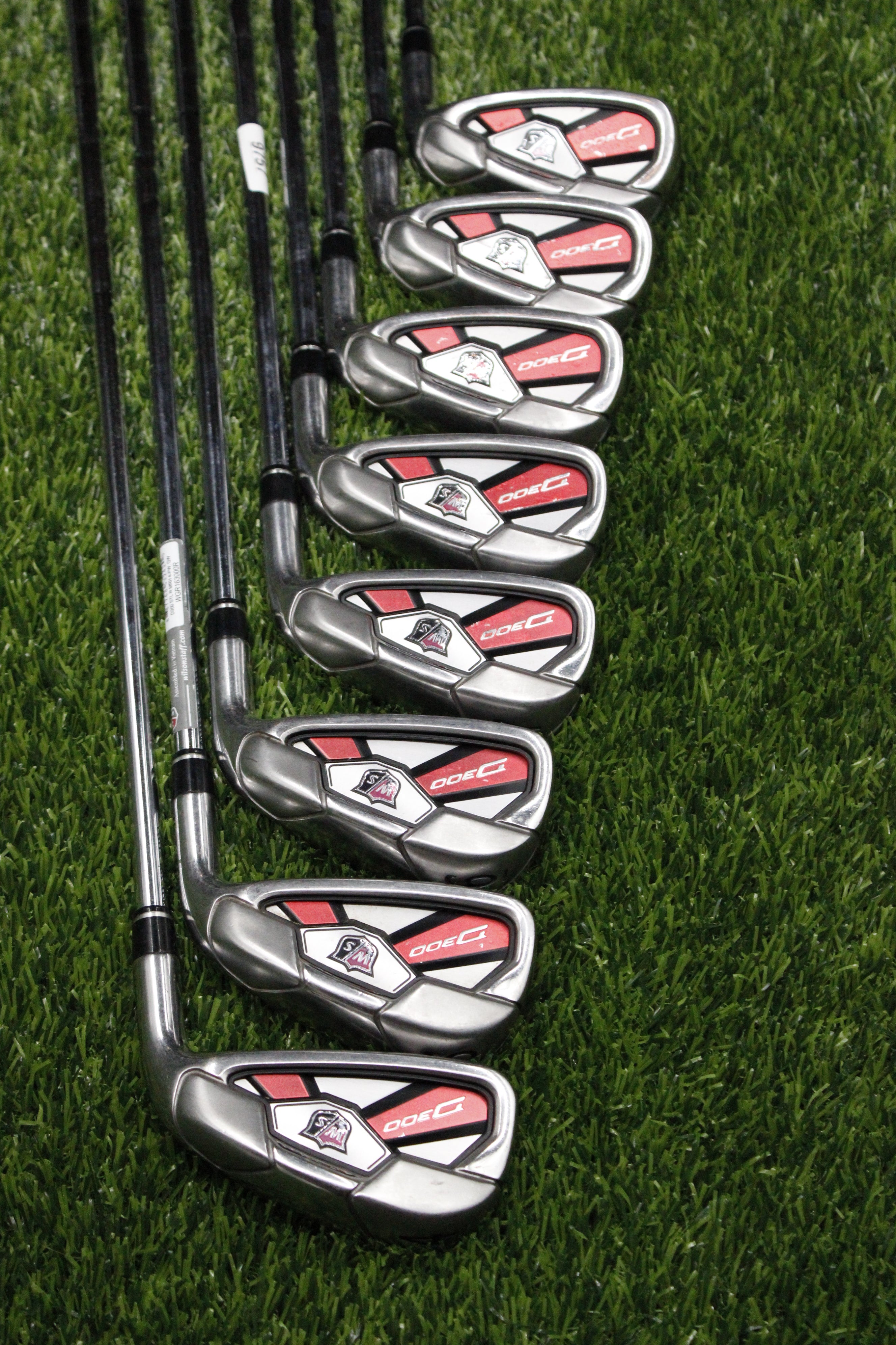 Wilson Staff D300 Iron Set 4-PW GW R Flex Std Length