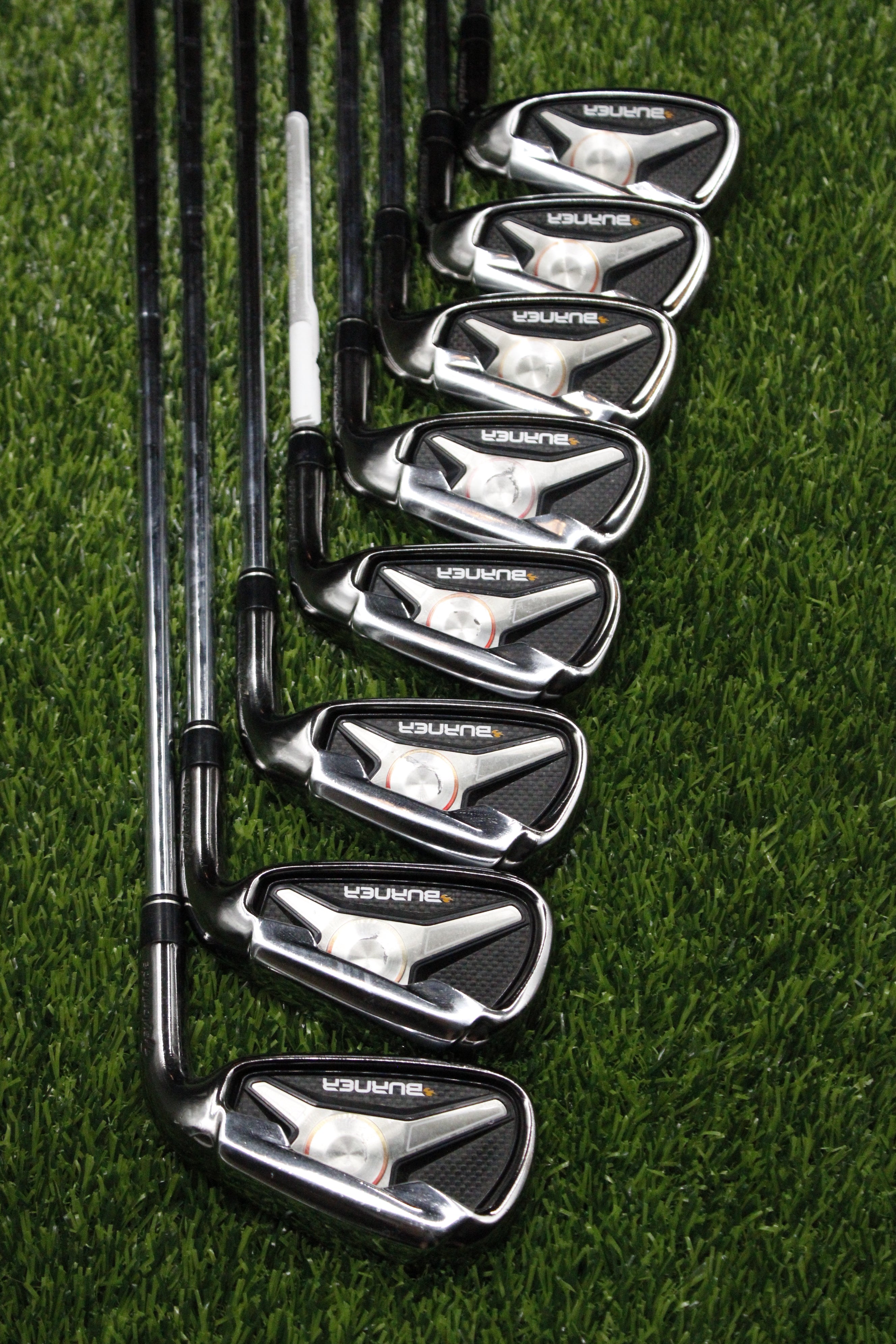 TaylorMade 2009 Burner Iron Set 4-PW AW S Flex +0.5"
