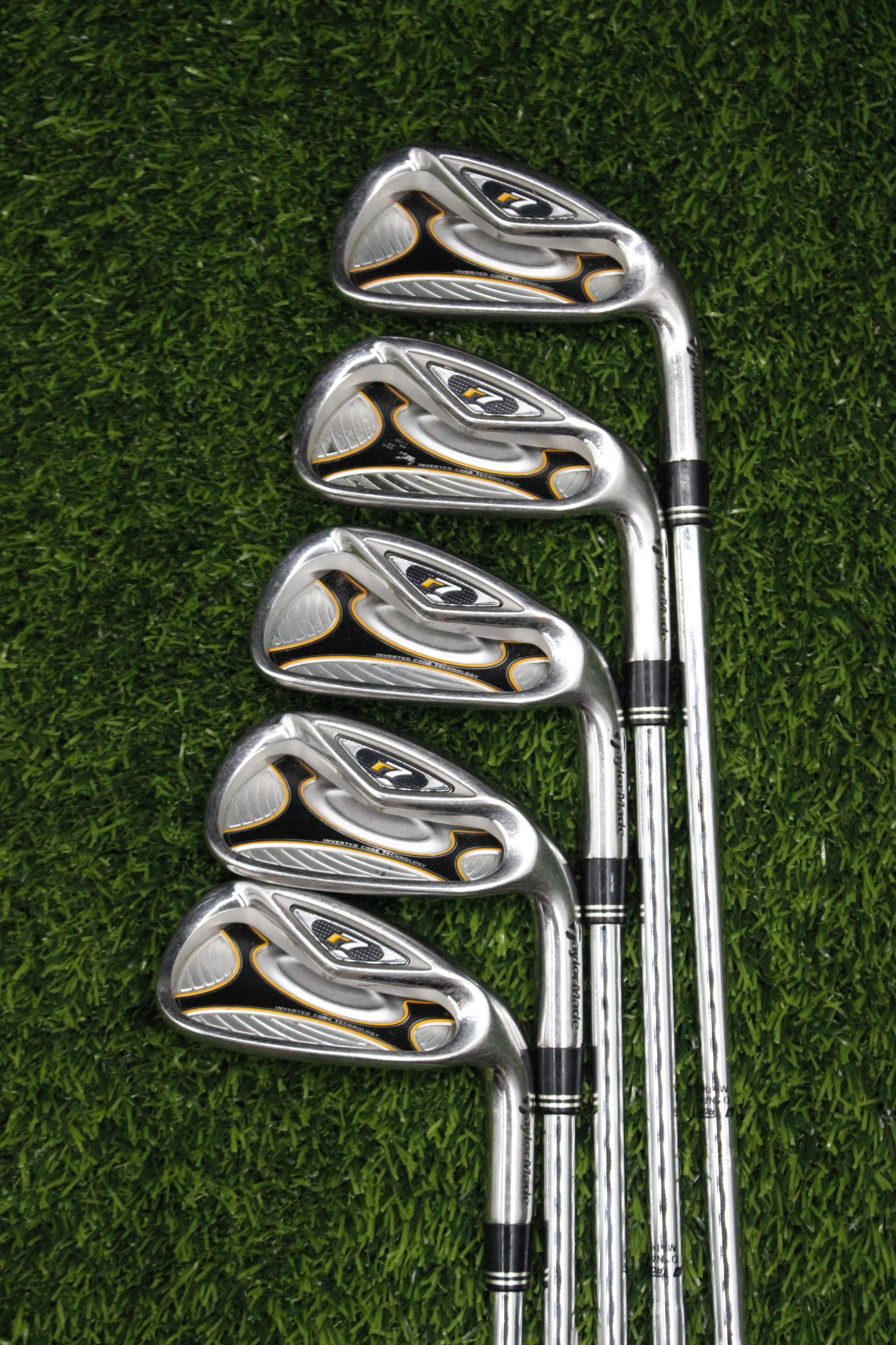 TaylorMade r7 Iron Set 5-9i S Flex +0.5"
