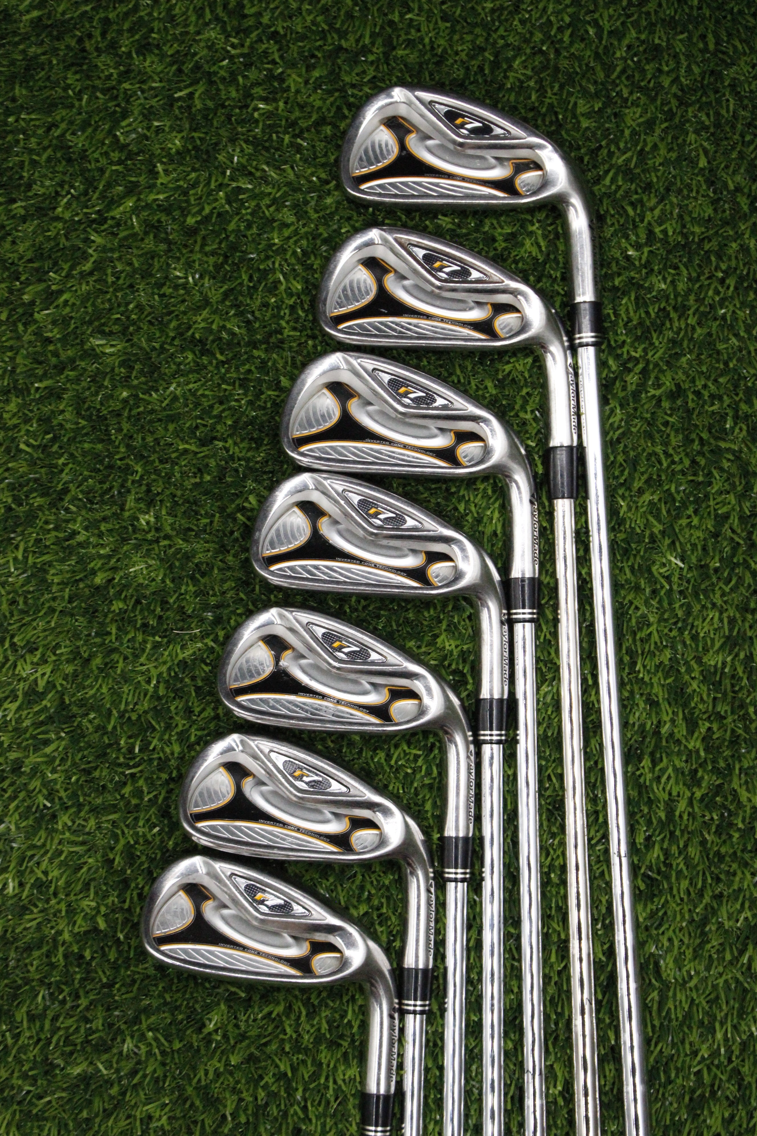 TaylorMade r7 Iron Set 4-PW S Flex +0.5"