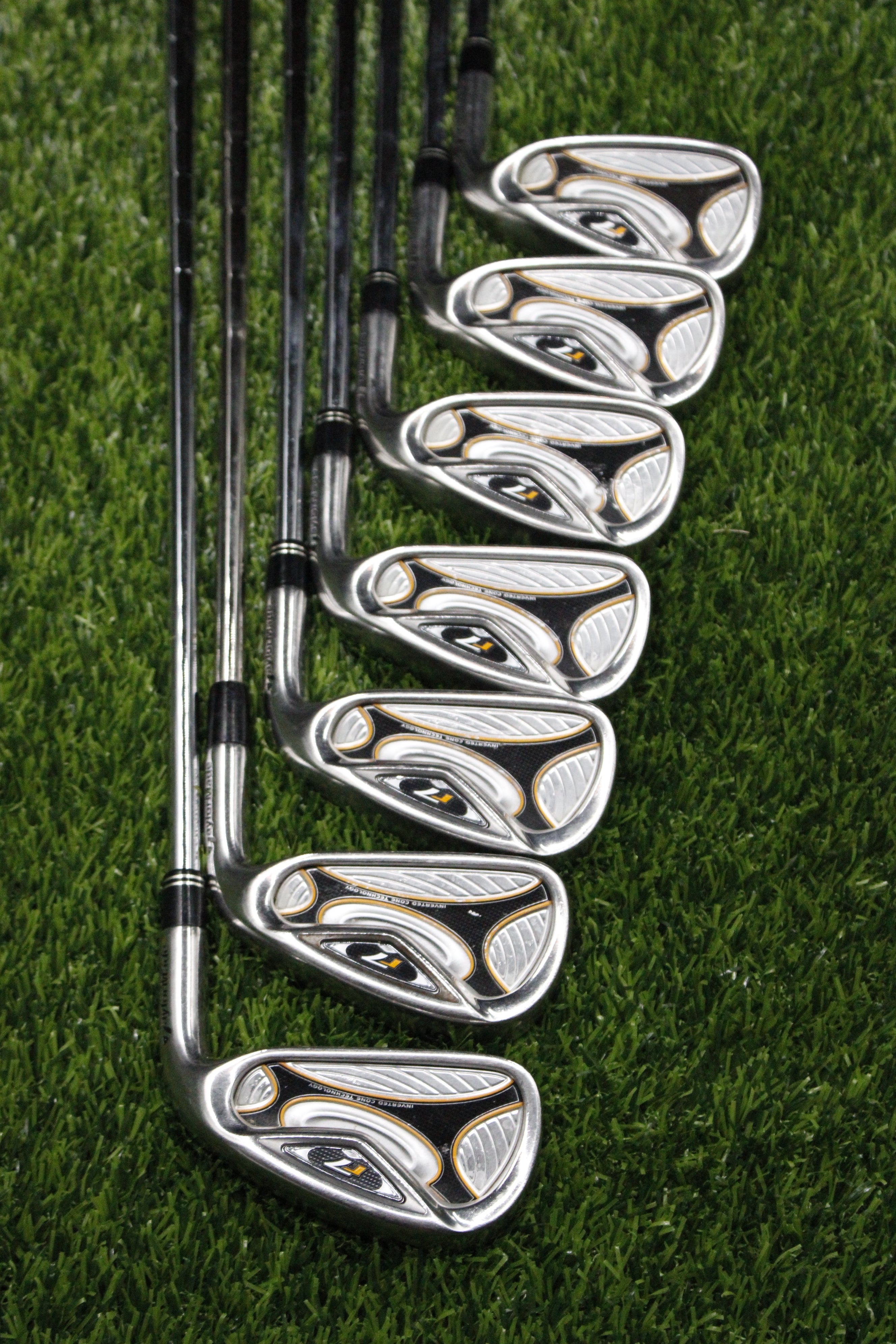 TaylorMade r7 Iron Set 4-PW S Flex +0.5"