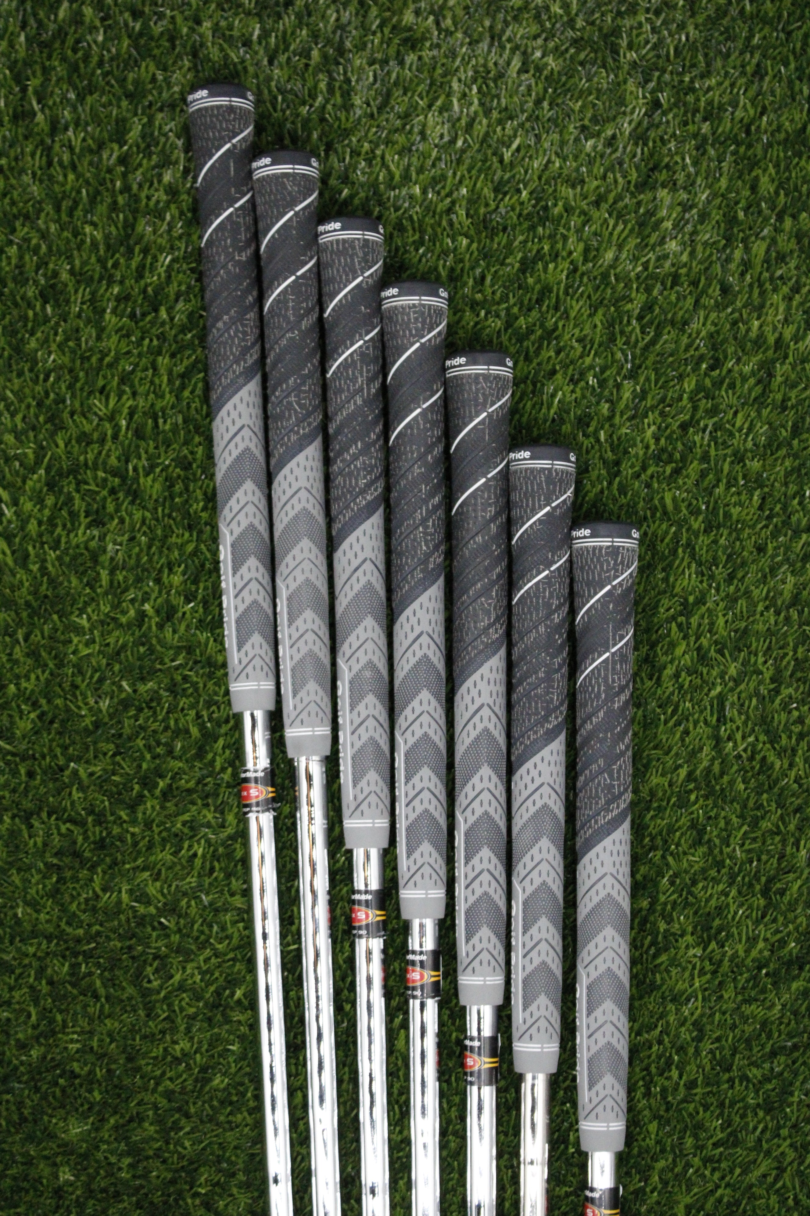 TaylorMade r7 Iron Set 4-PW S Flex +0.5"