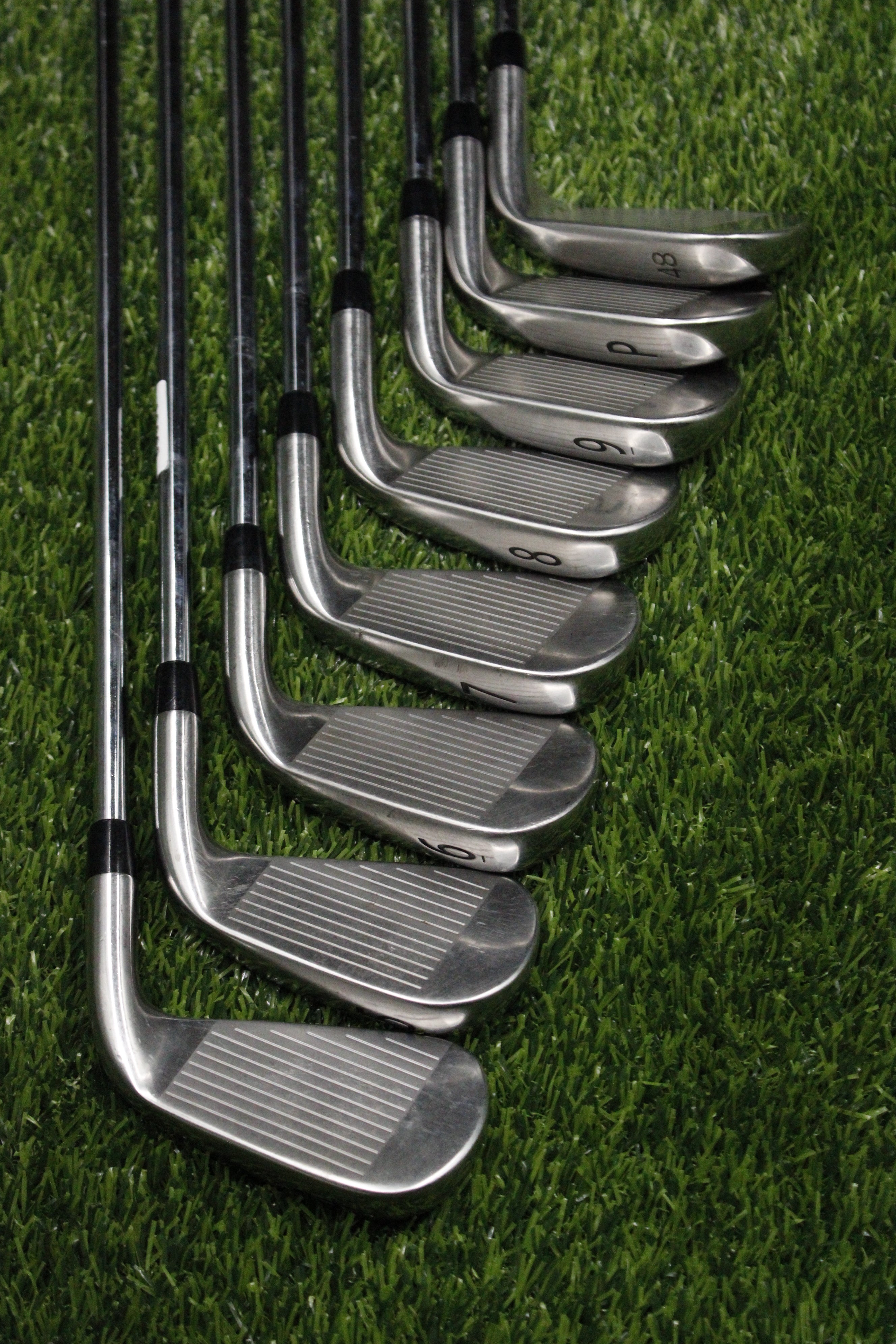 Lefty Titleist 718 AP1 Iron Set 4-PW GW R Flex Std Length