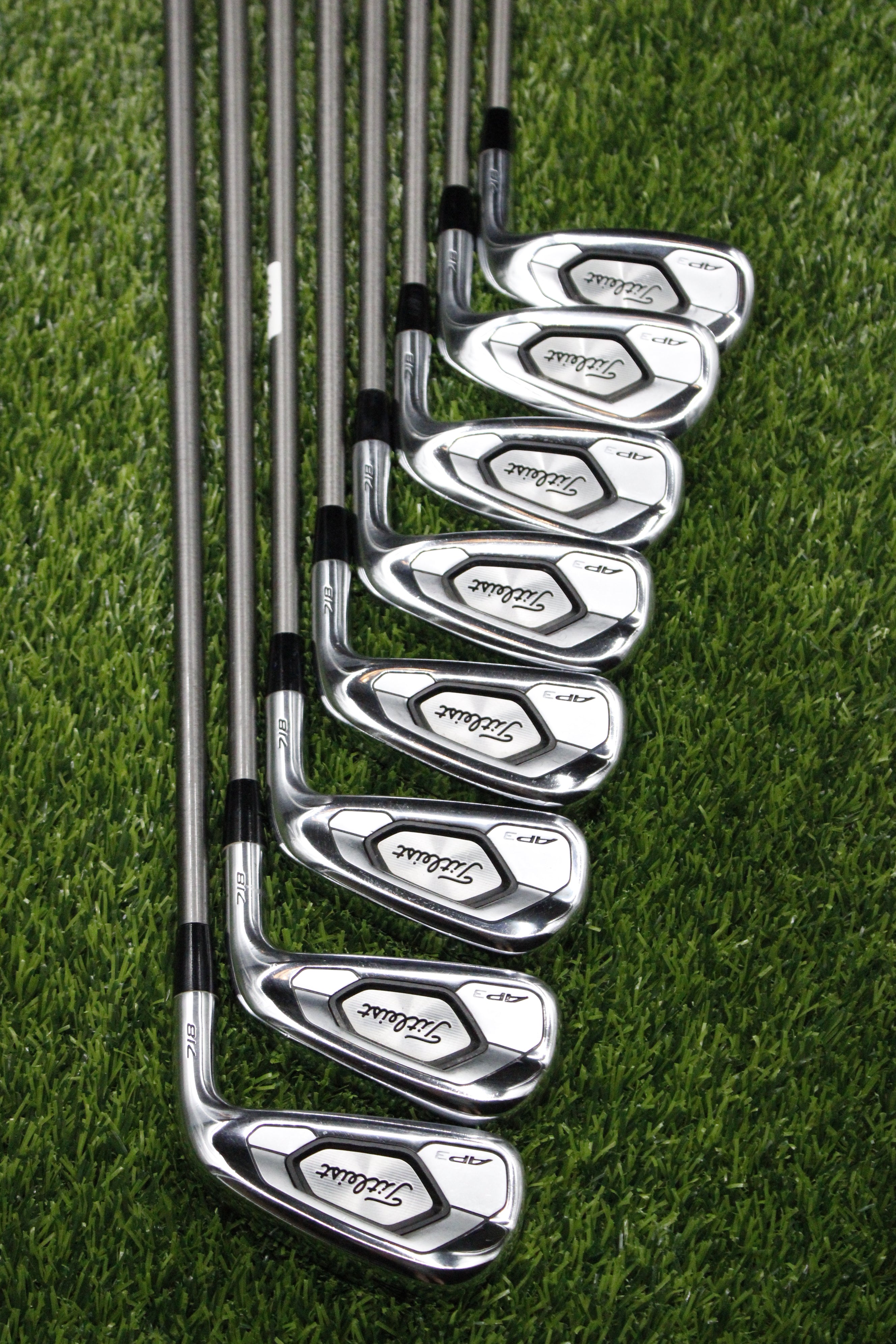 Titleist 718 AP3 Iron Set 4-PW GW R Flex Std Length