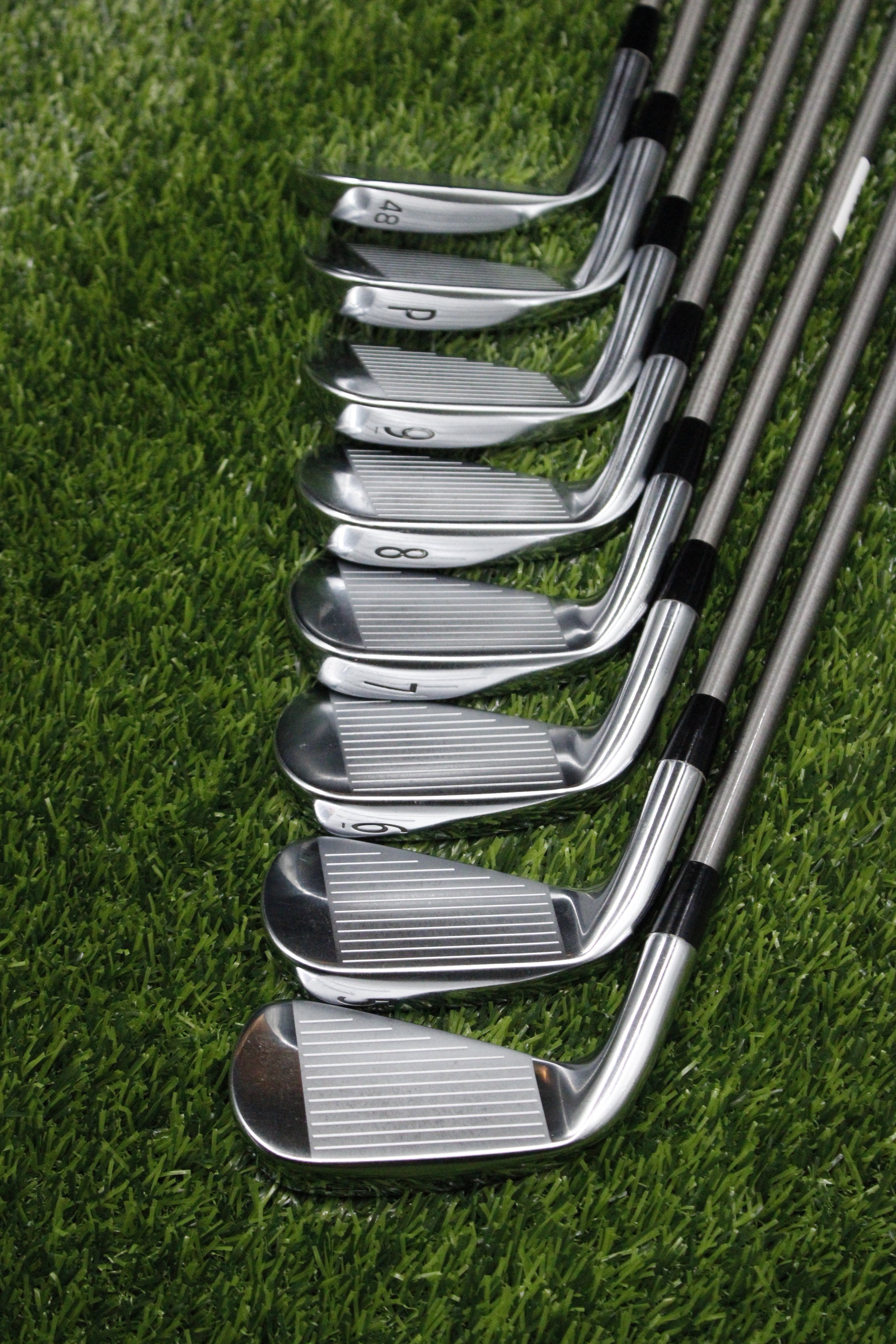 Titleist 718 AP3 Iron Set 4-PW GW R Flex Std Length