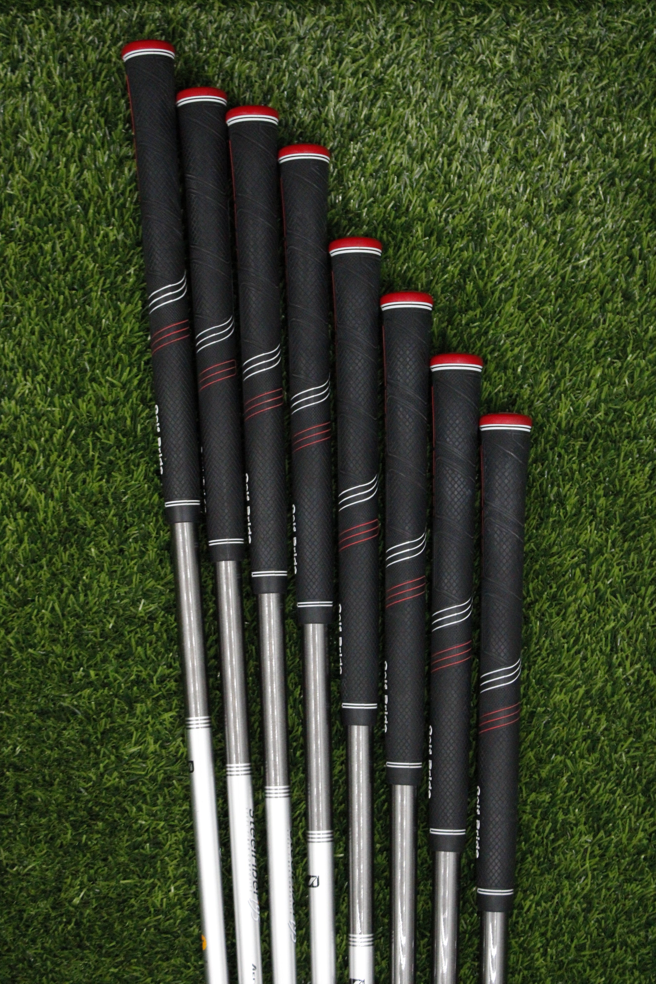 Titleist 718 AP3 Iron Set 4-PW GW R Flex Std Length
