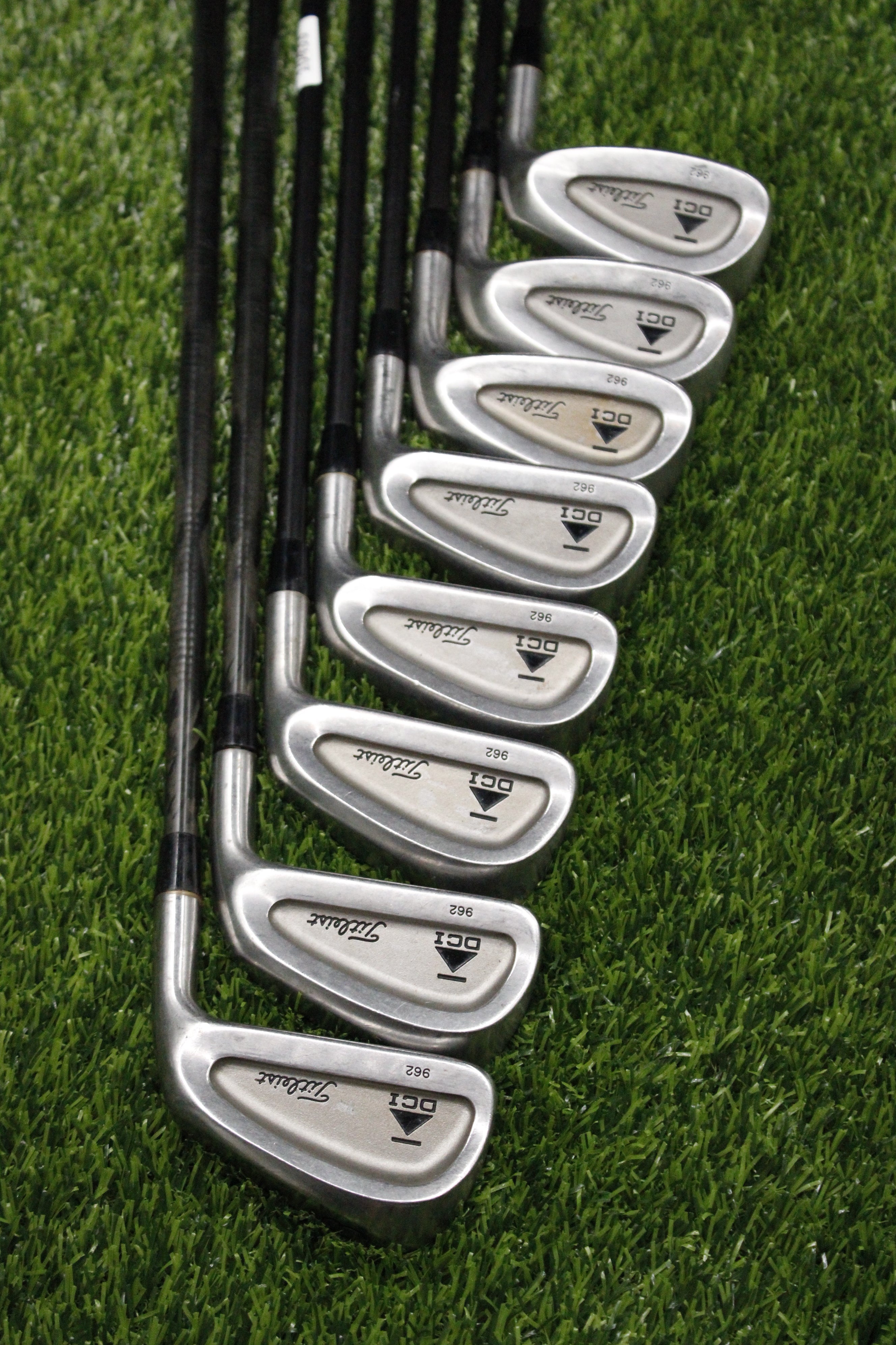 Titleist DCI 962 Iron Set 3-PW R Flex Std Length