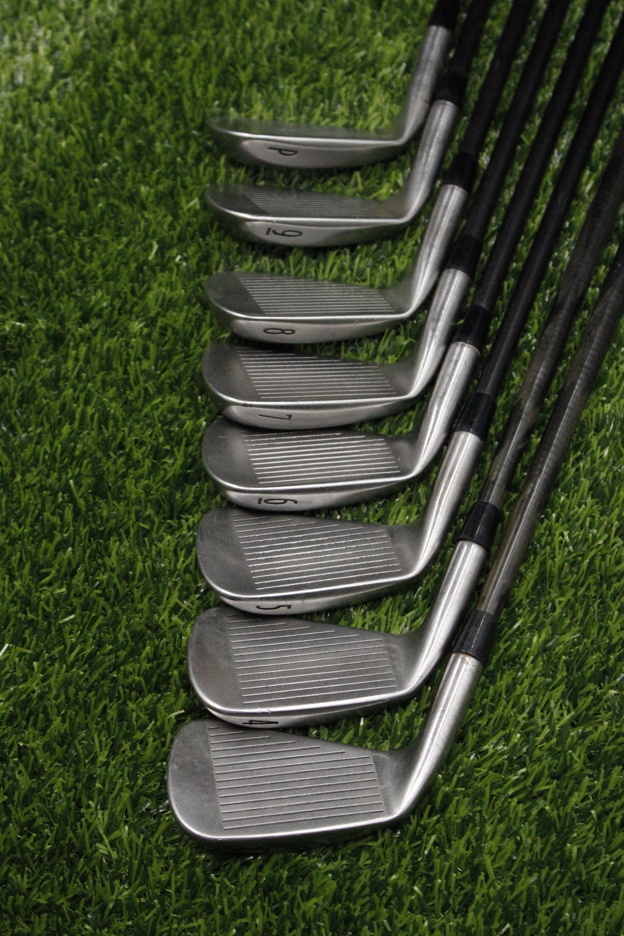 Titleist DCI 962 Iron Set 3-PW R Flex Std Length