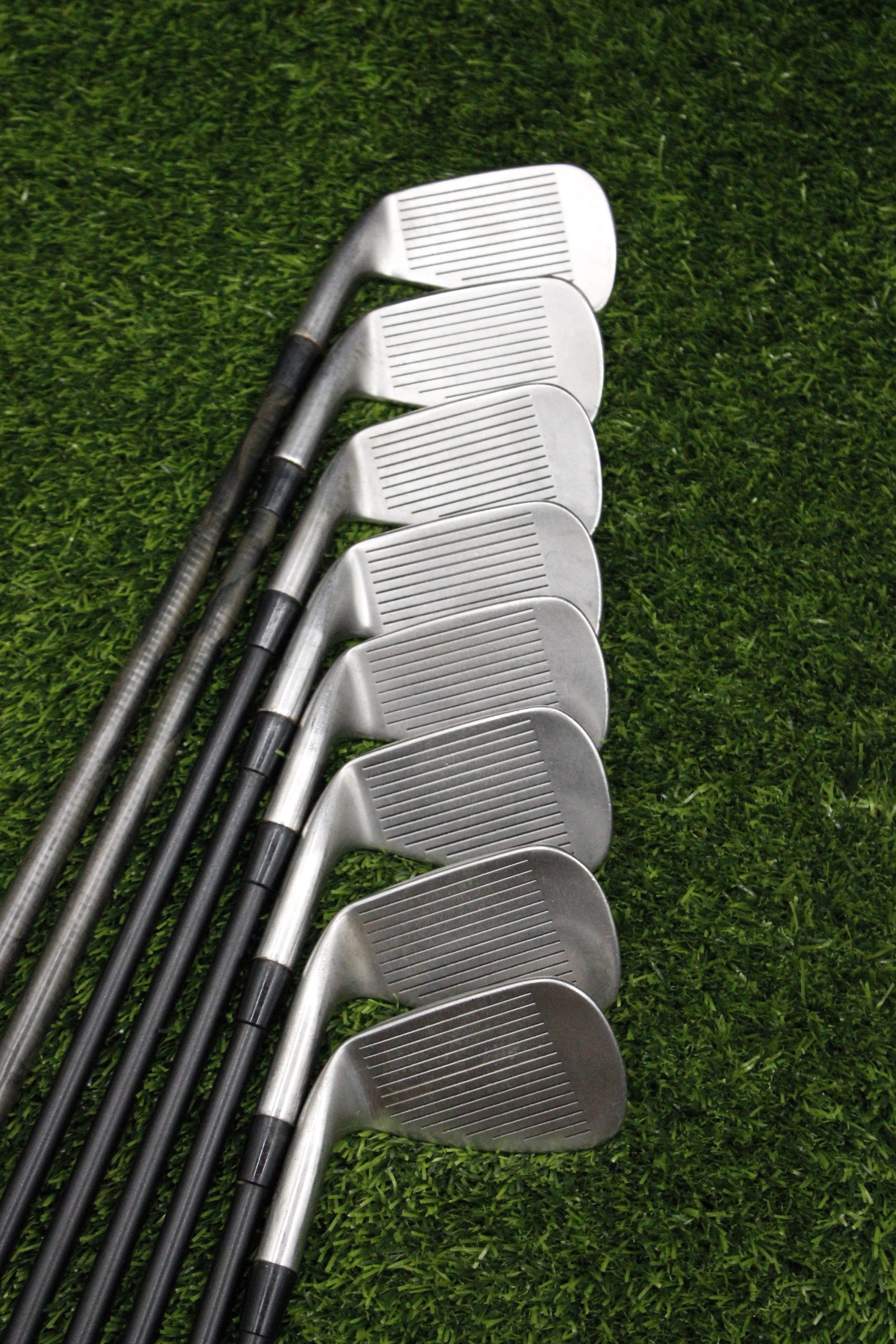 Titleist DCI 962 Iron Set 3-PW R Flex Std Length