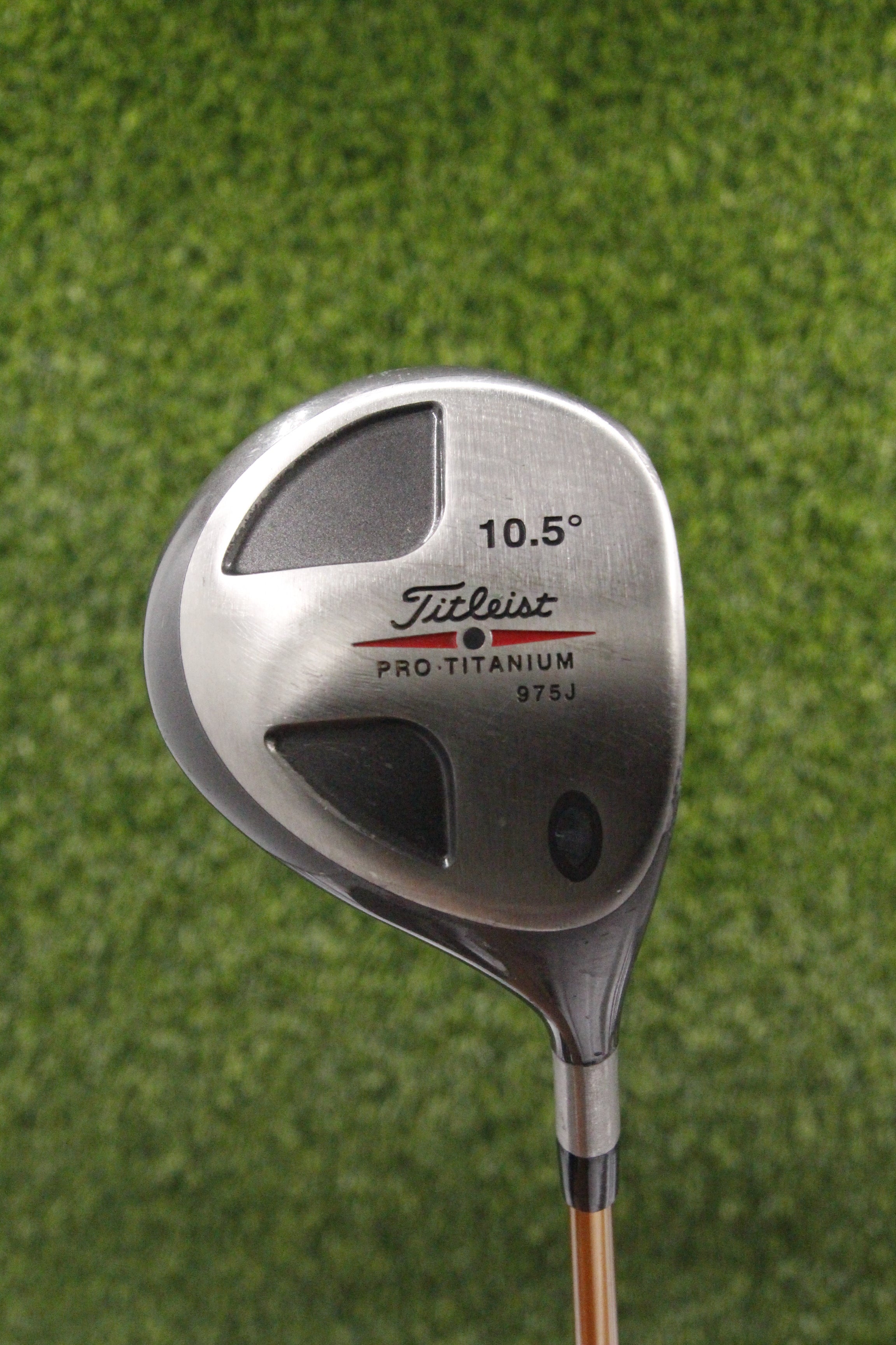 Titleist 975 J 10.5° Driver R Flex 46.25" w/ HC