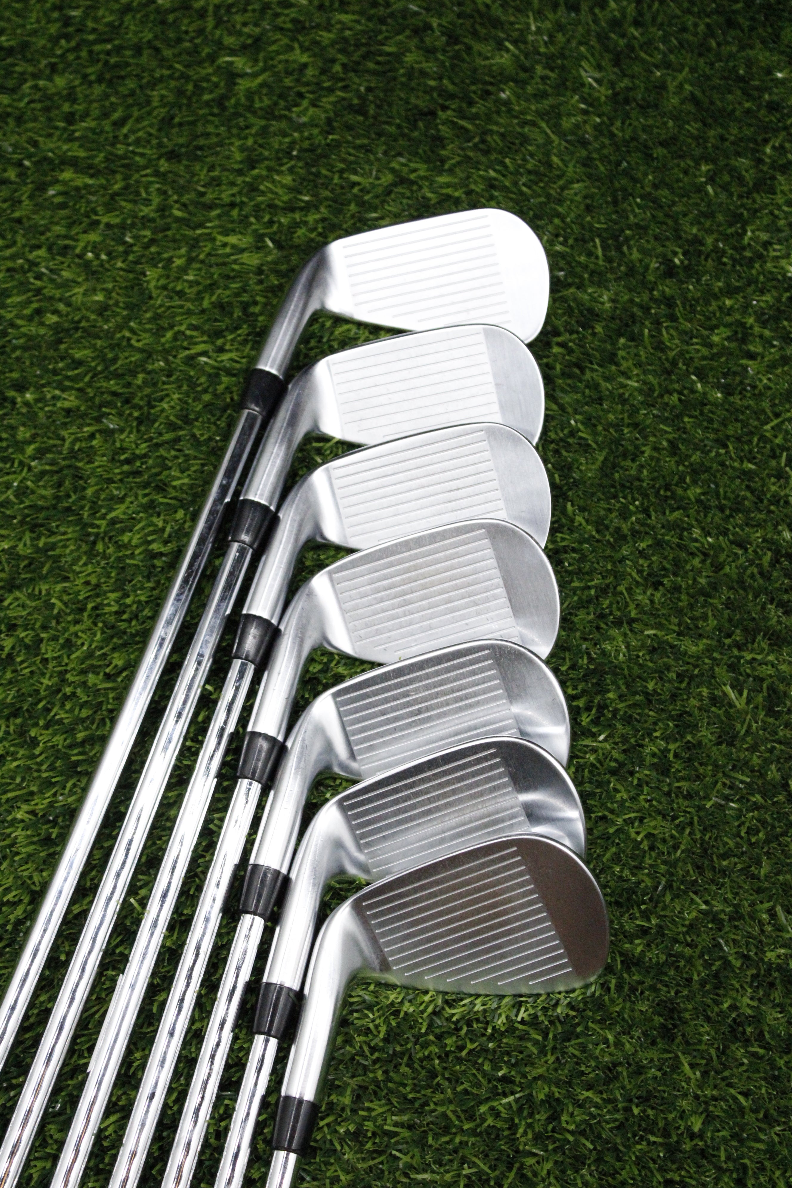 Titleist 2023 T200 Iron Set 5-PW GW R Flex Std Length
