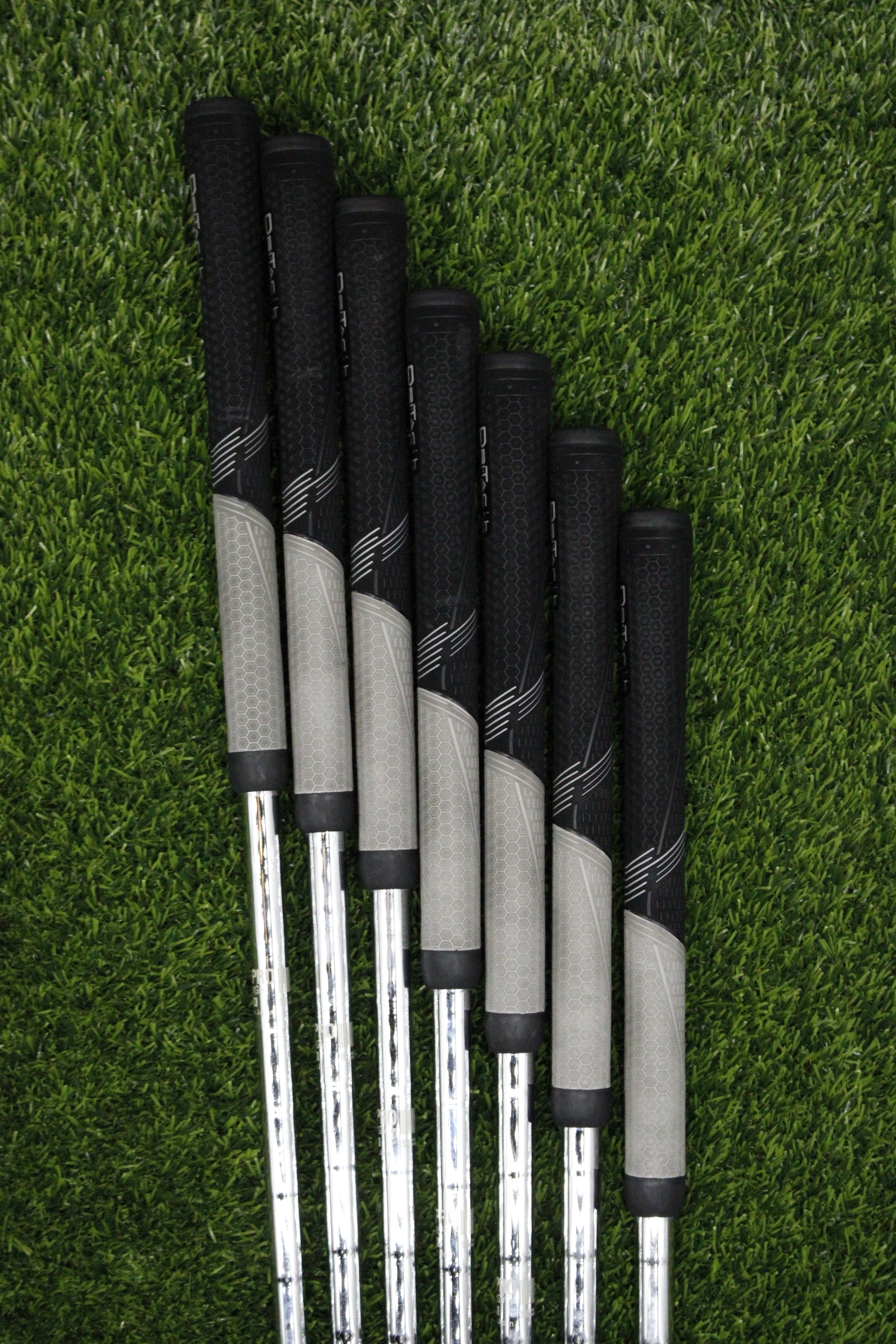 Titleist 2023 T200 Iron Set 5-PW GW R Flex Std Length