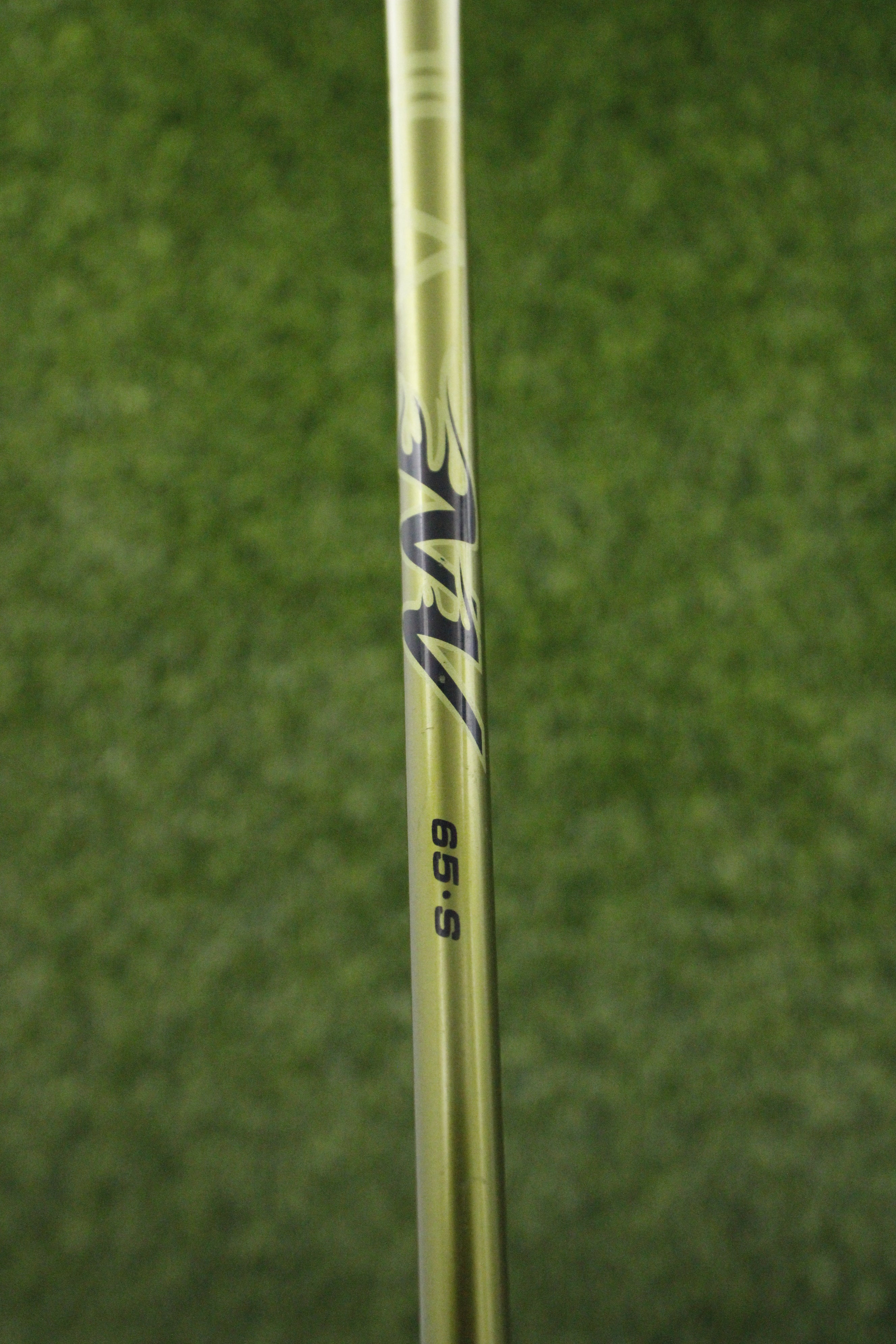 Titleist 905 R 8.5° Driver S Flex 44.75"
