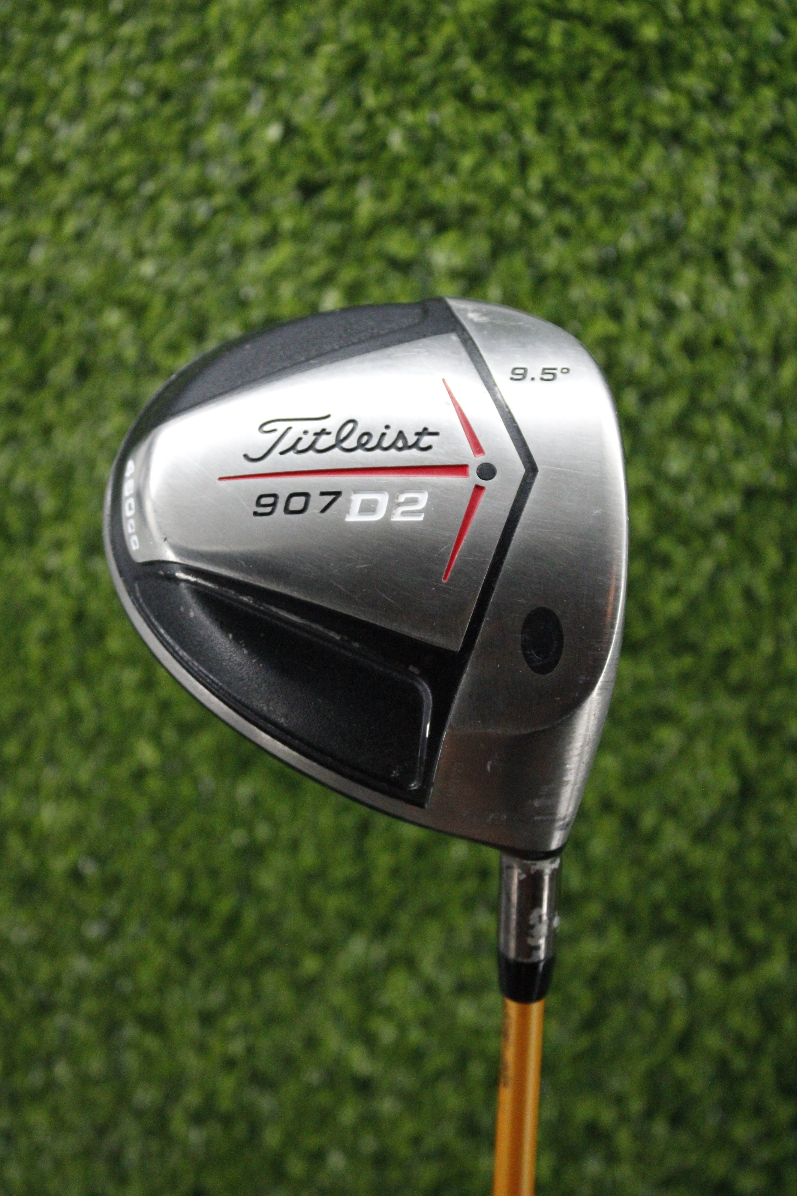 Titleist 907 D2 9.5° Driver S Flex 44.5"