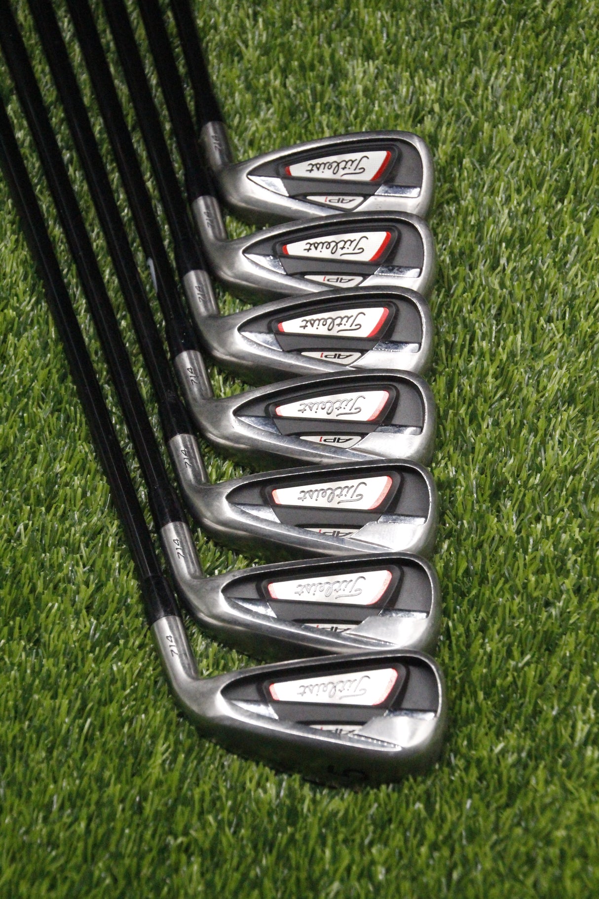 Titleist 714 AP1 Iron Set 5-PW GW SR Flex -0.5"