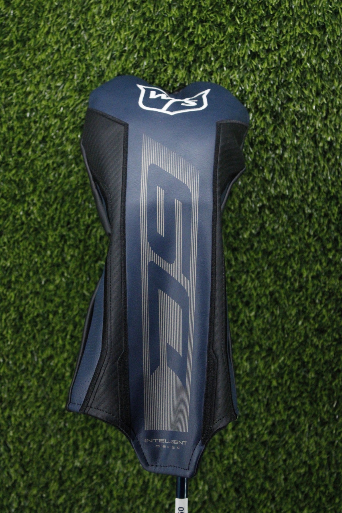 Wilson Staff D9 9° Driver S Flex 44.25" w/ HC