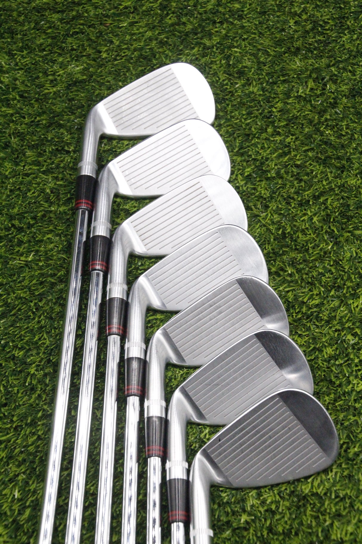 Ben Hogan Edge Forged Iron Set 4-PW R Flex Std