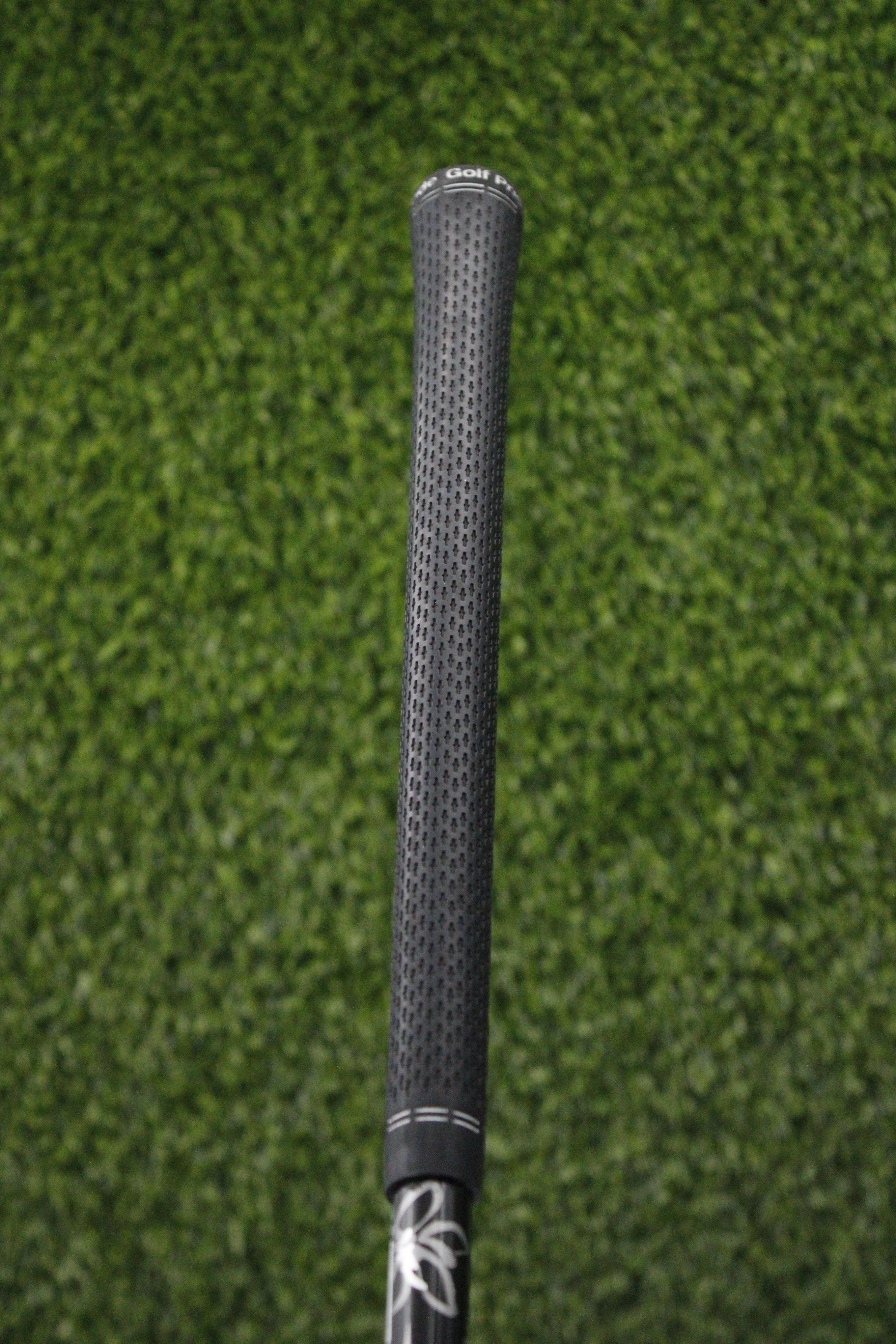 Titleist 910 H Tour Issue 19° 4 Hybrid S Flex 40.25"