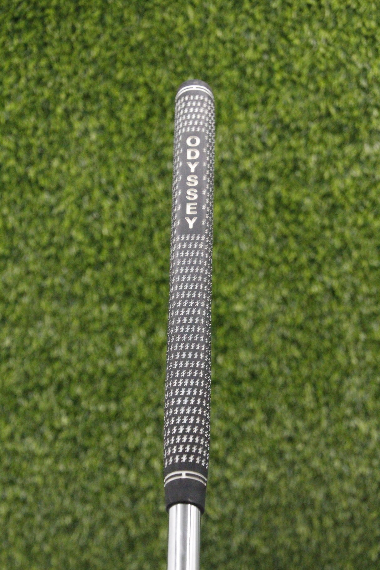 Odyssey White 2 Center Shaft Putter 35"