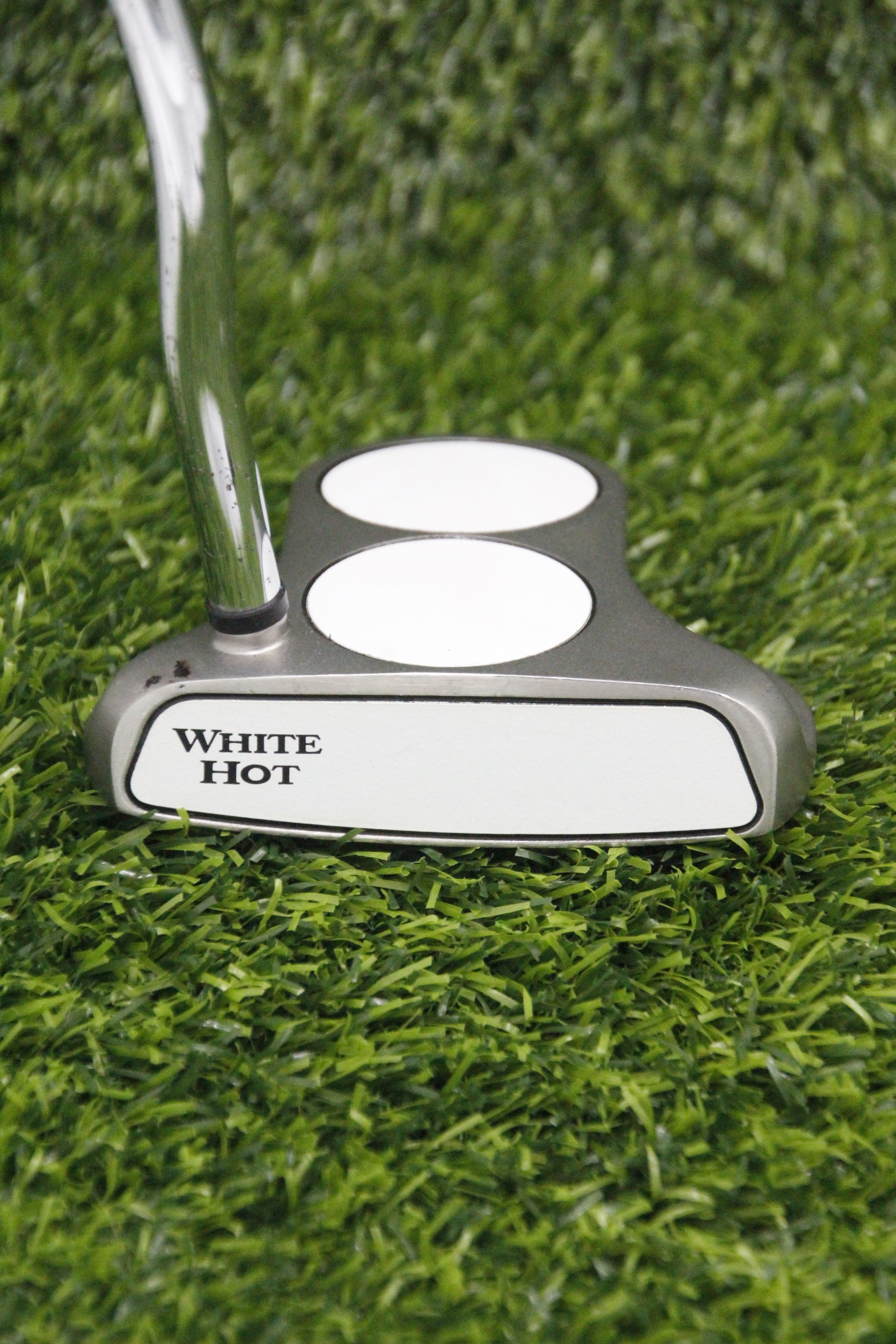 Lefty Odyssey White Hot 2-Ball Putter 33"