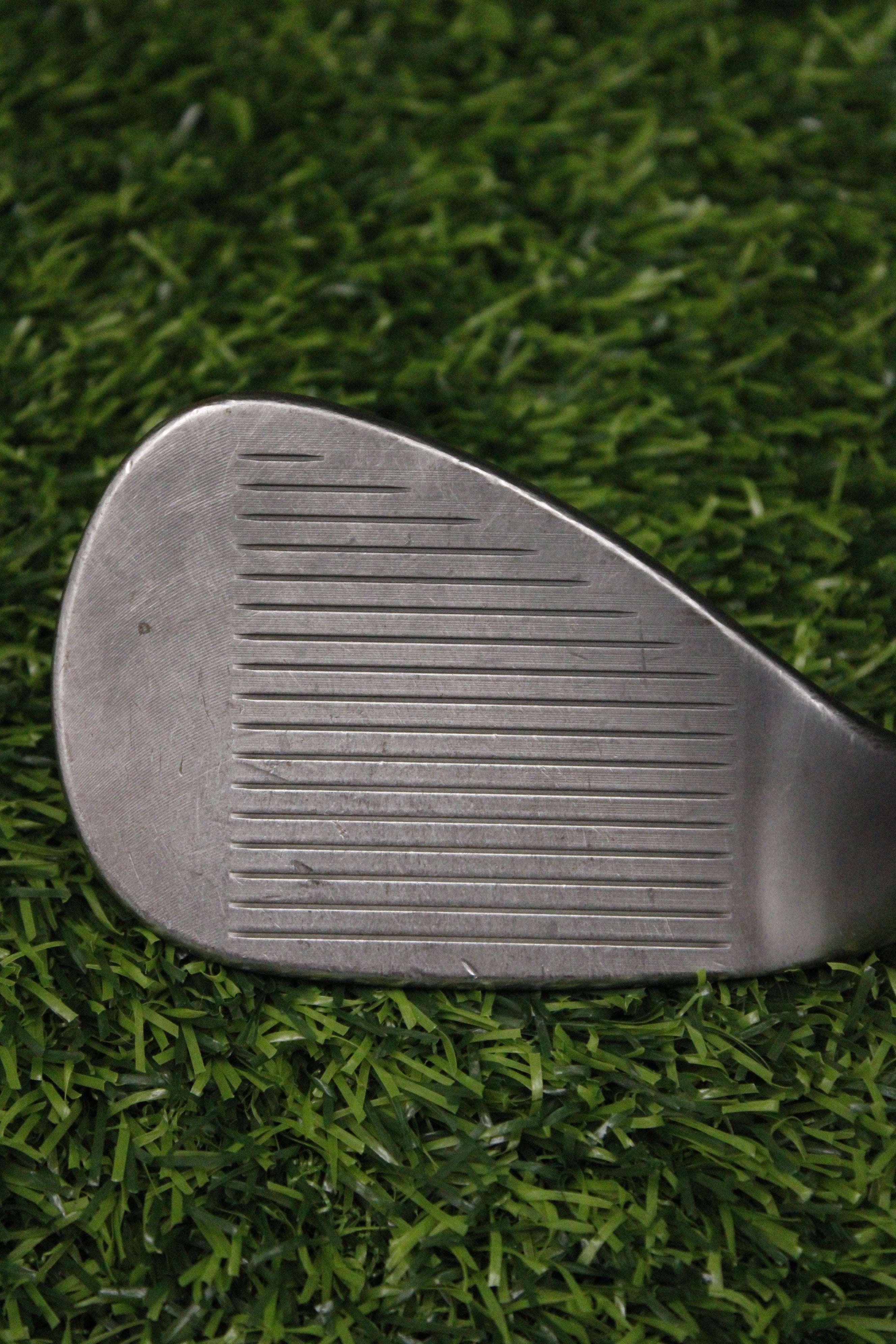 Titleist Vokey SM8 Jet Black 56° SW Wedge Flex 35.25"