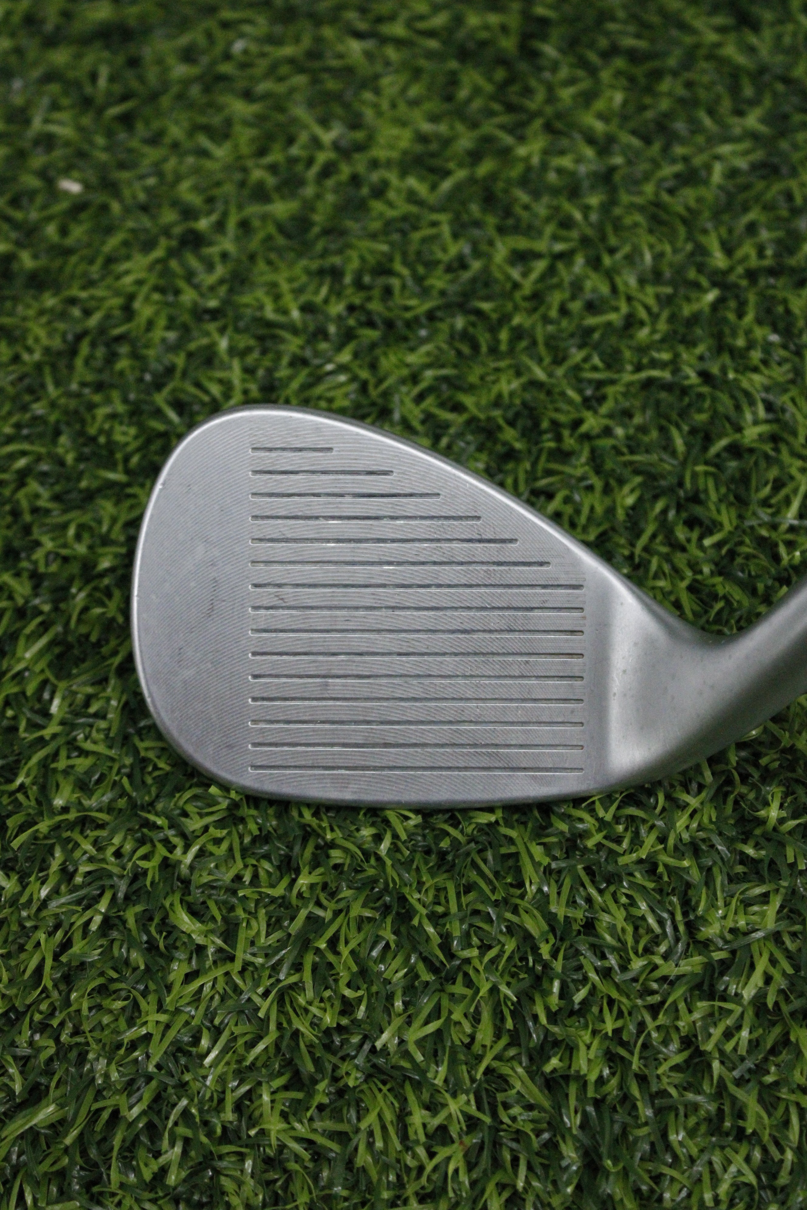 Cleveland 588 RTX CB Satin Chrome 56° SW Wedge Flex 35"