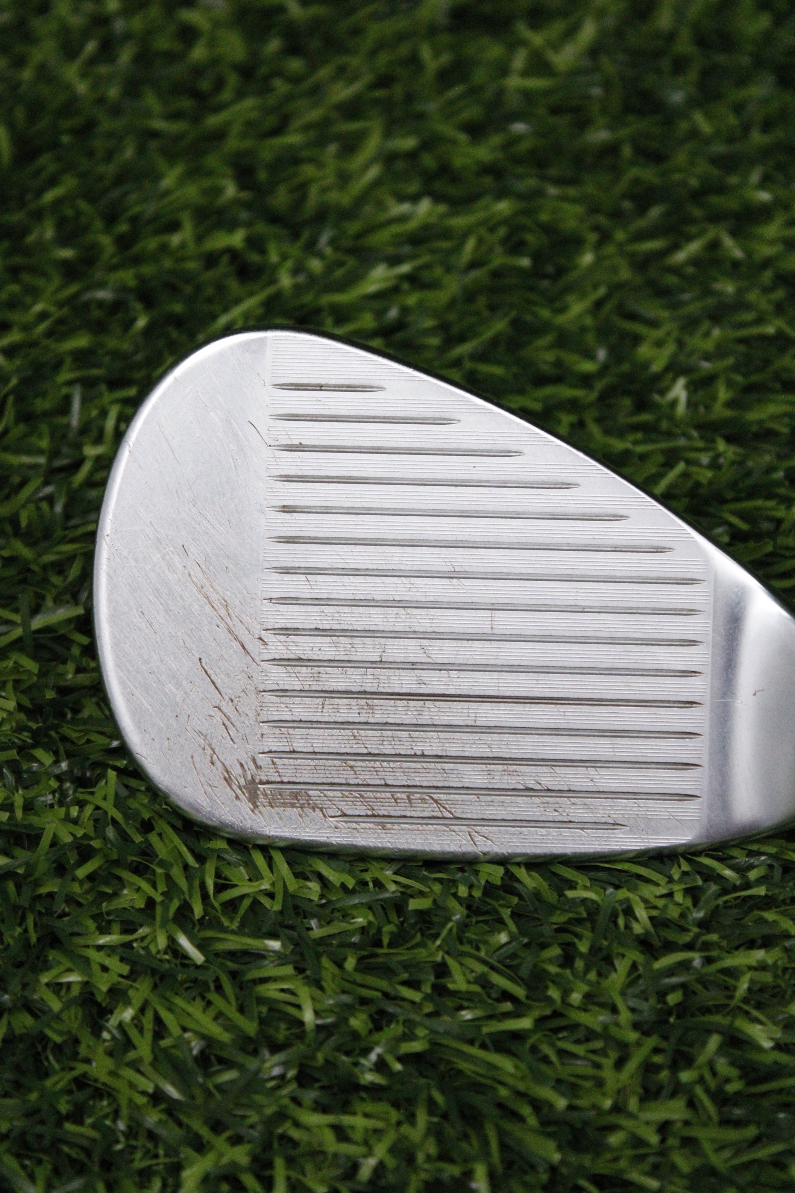 Callaway Jaws MD5 Raw 56° SW S Flex 35"