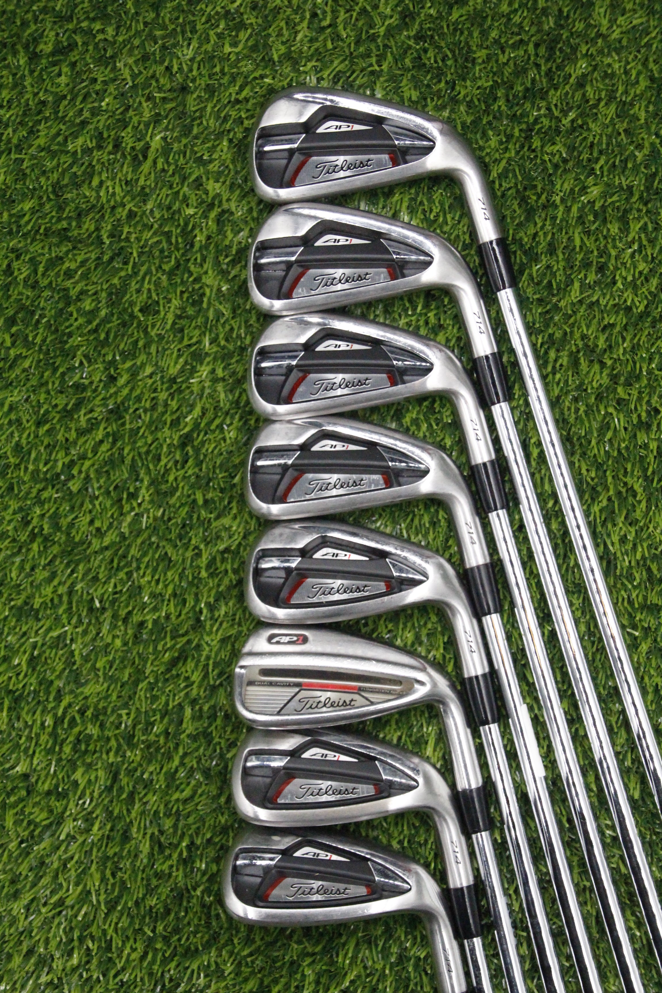 Titleist 714 AP1 Iron Set 4-PW GW R Flex Std Length