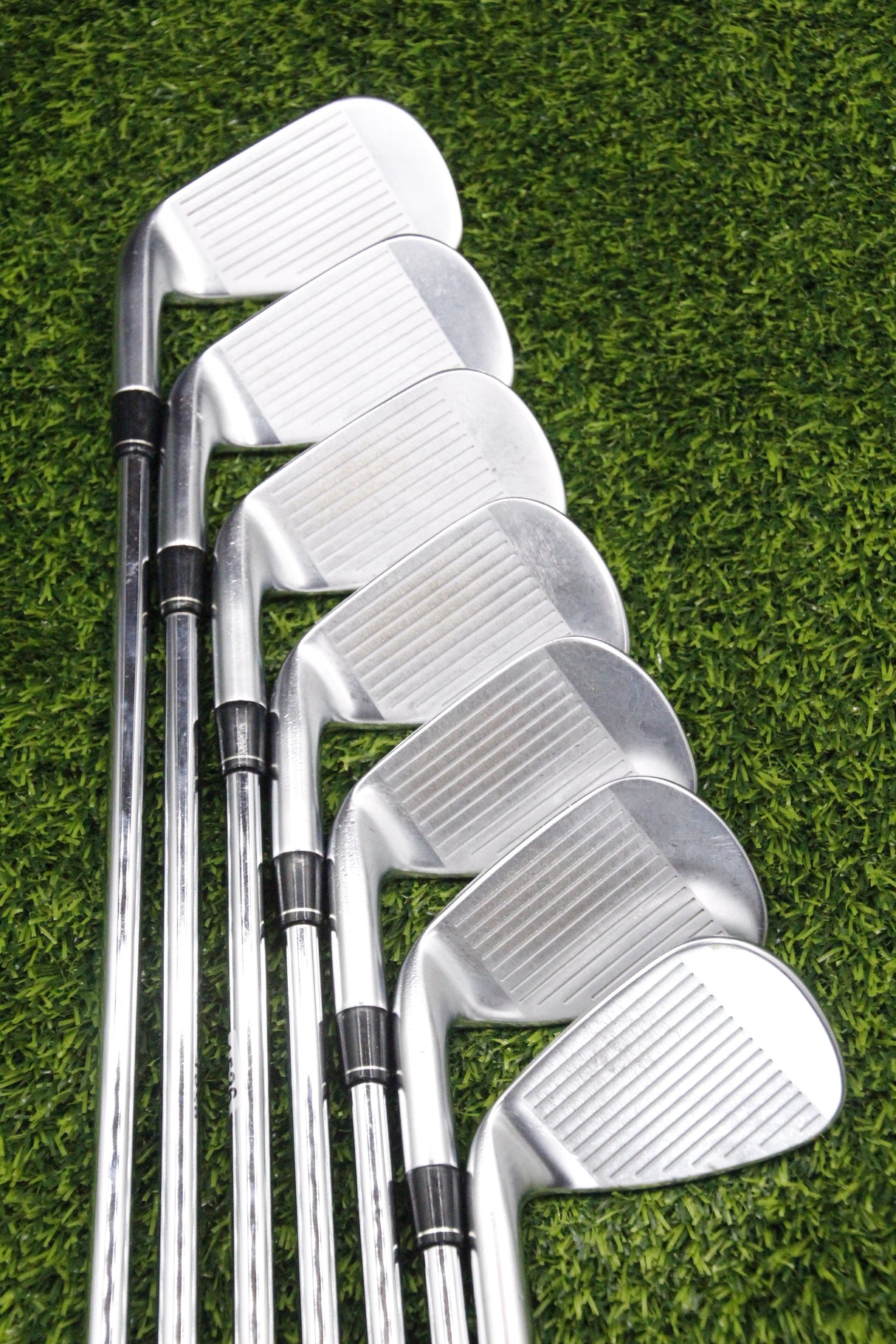 Callaway Apex 19 Iron Set 5-PW AW R Flex Std