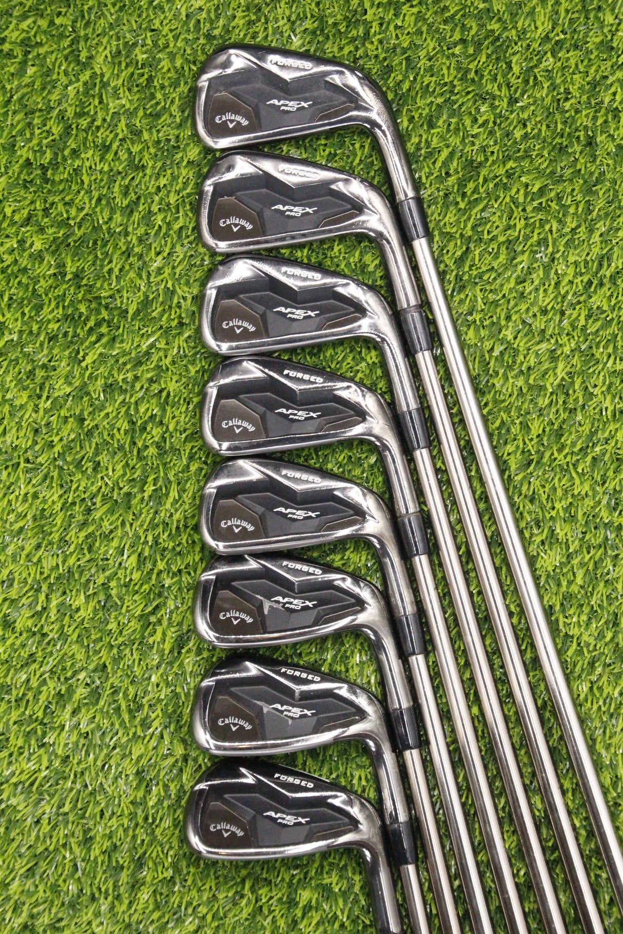 Callaway Apex Pro Smoke 19 Iron Set 3-PW R Flex -0.5"