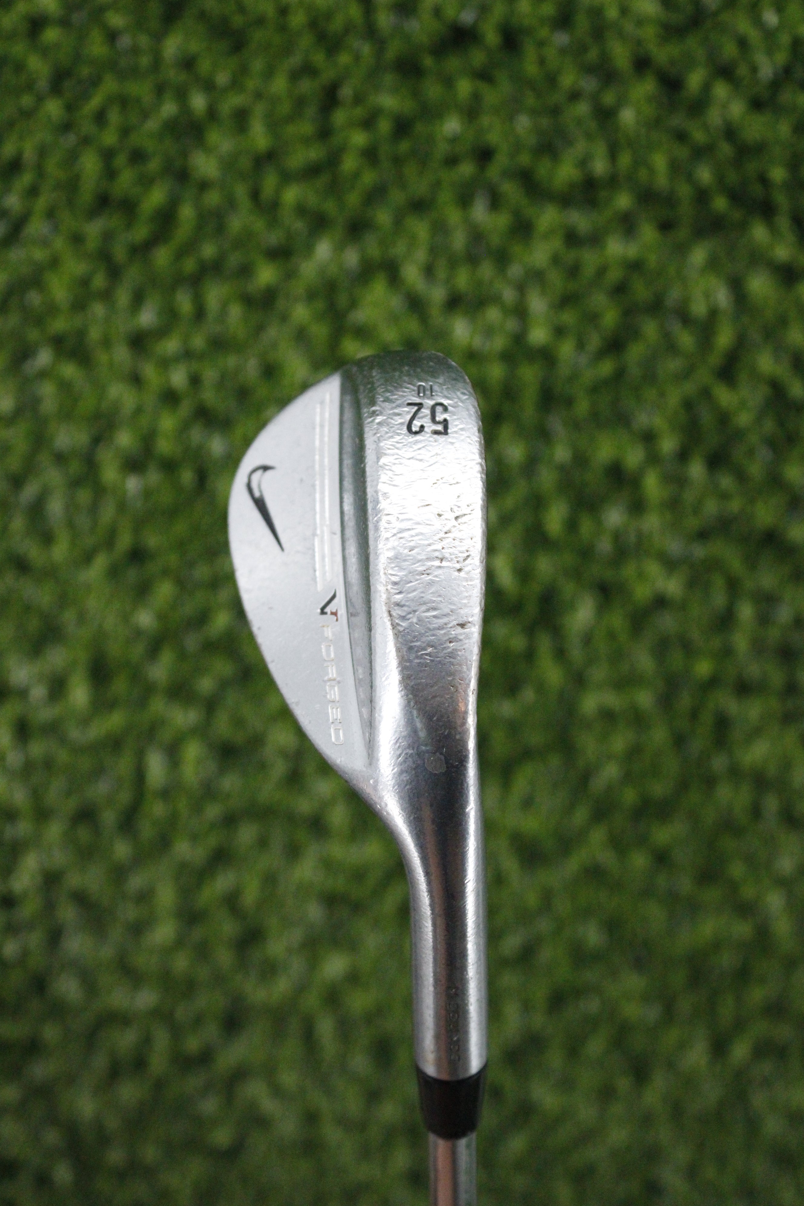 Nike Victory Red Forged Chrome 52° GW S Flex 36.75"
