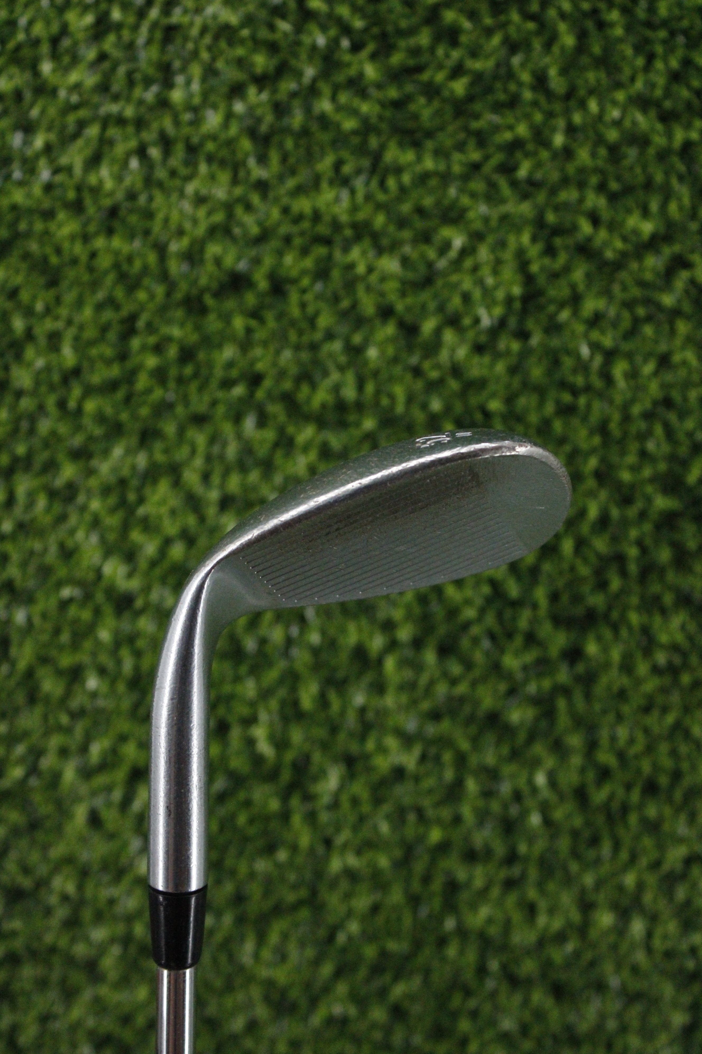 Nike Victory Red Forged Chrome 52° GW S Flex 36.75"