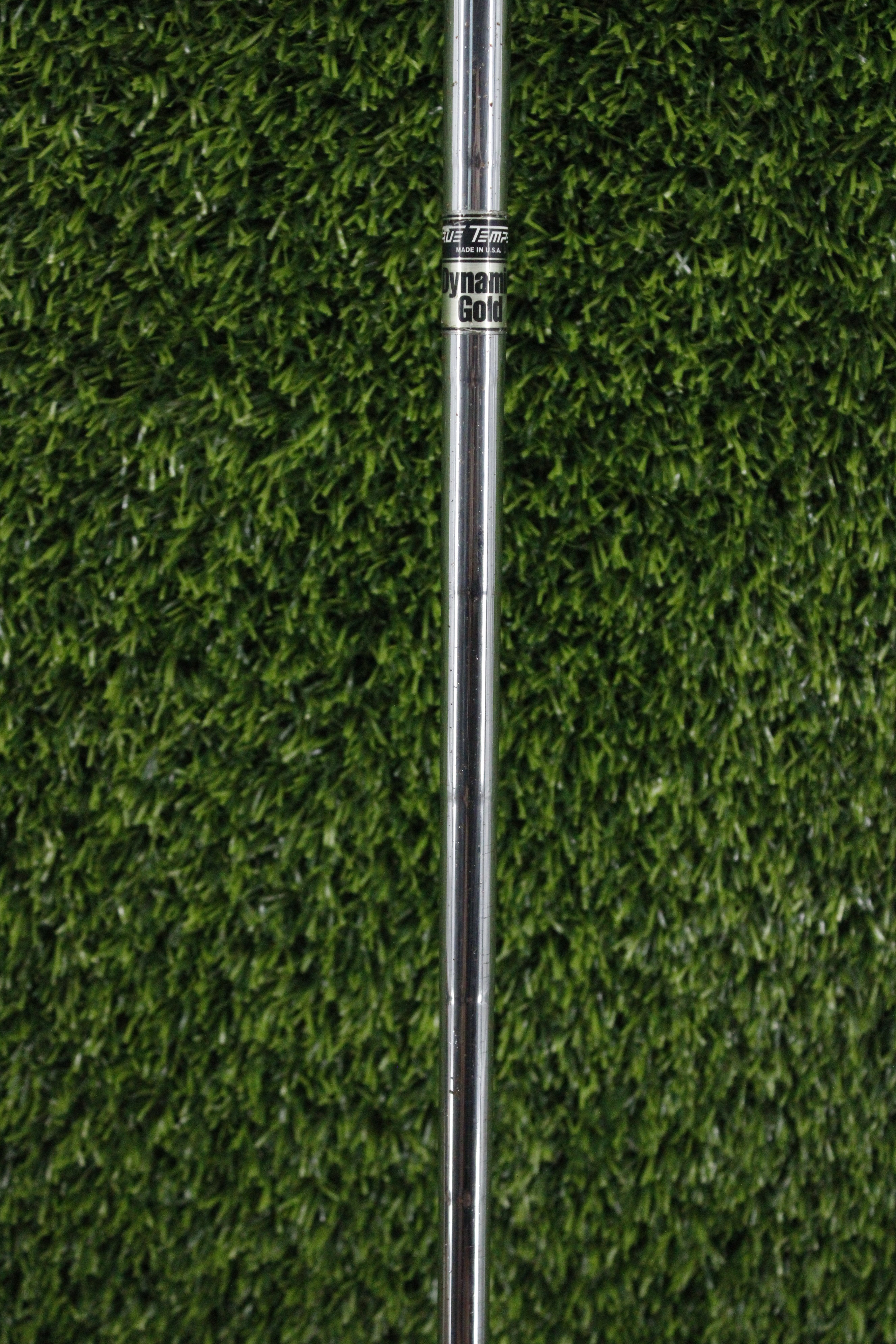 Nike Victory Red Forged Chrome 52° GW S Flex 36.75"