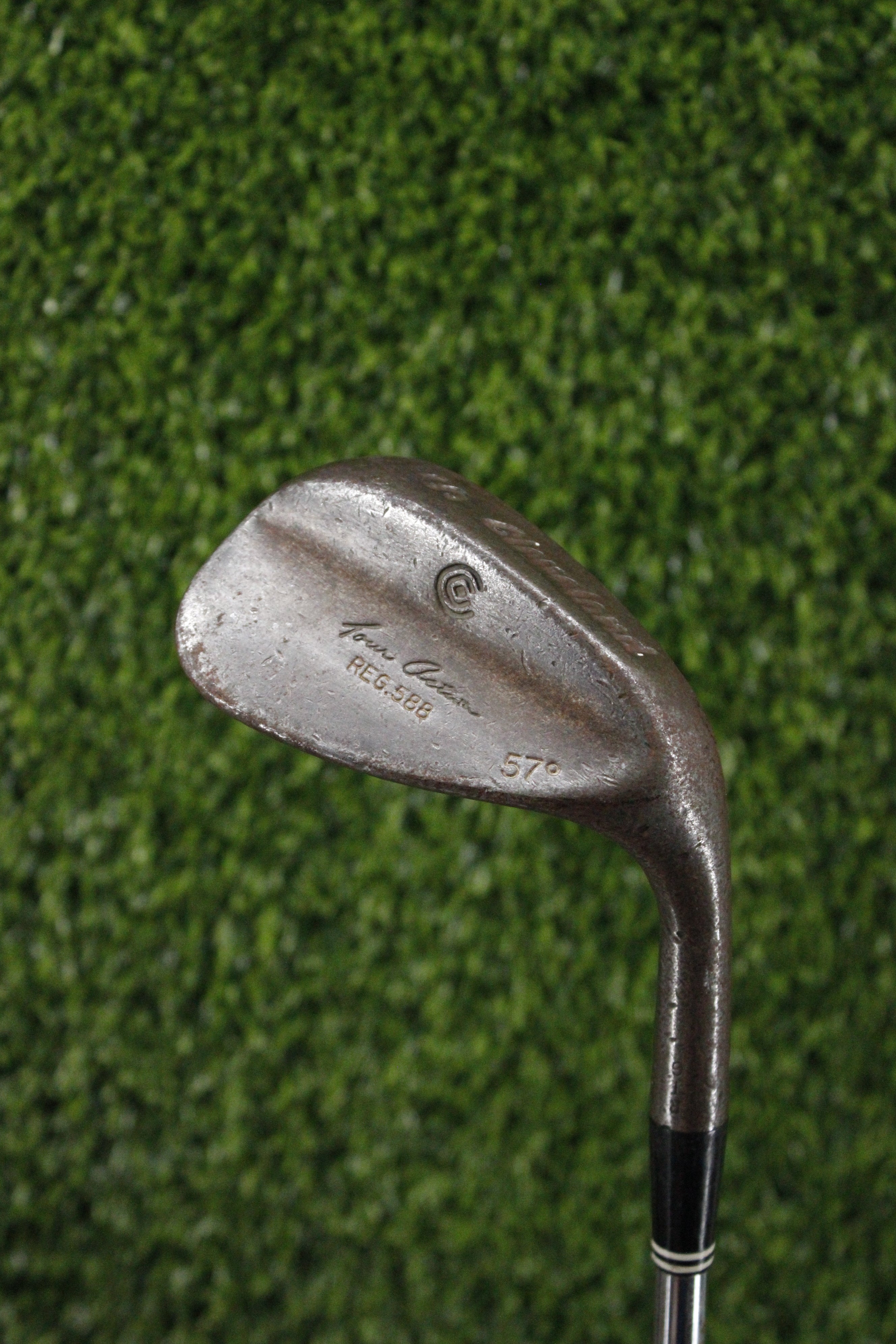 Cleveland 588 RTG 57° SW Wedge Flex 35"