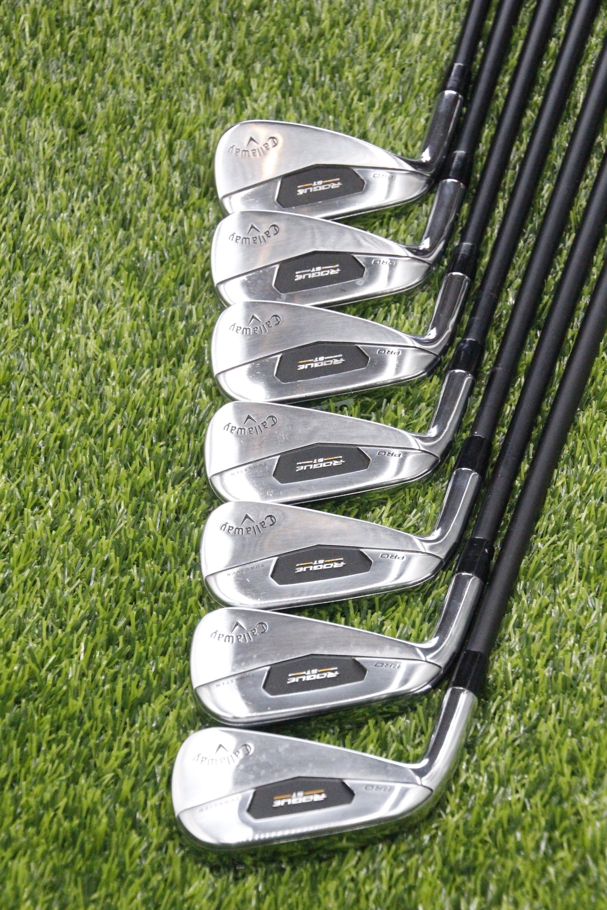 Callaway Rogue ST Pro Iron Set 4-PW R Flex -0.5"