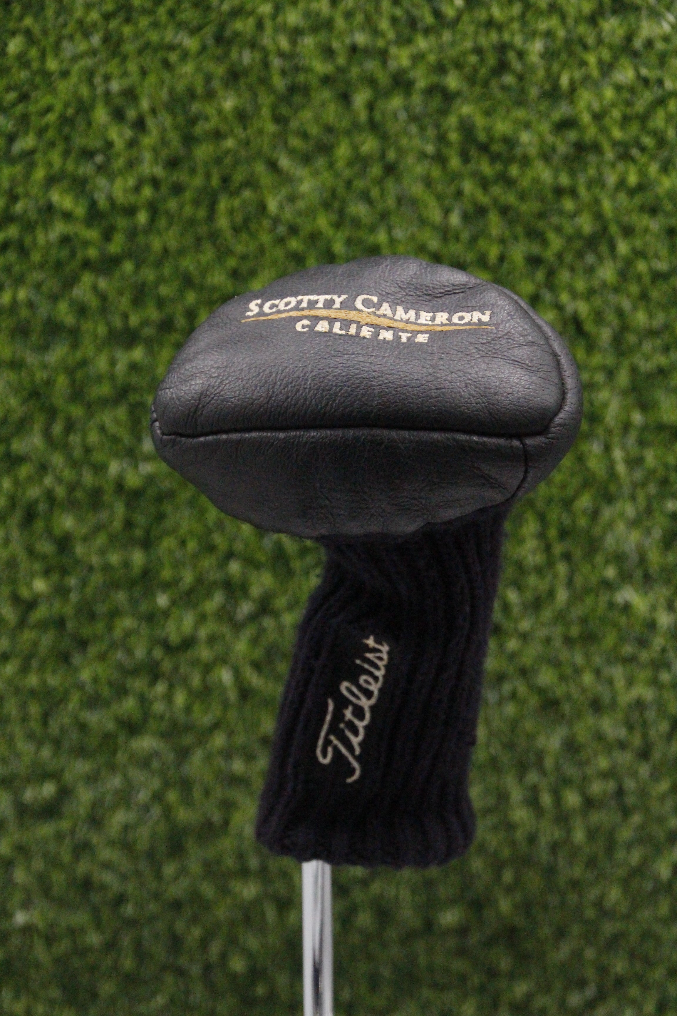 Scotty Cameron Caliente Bolero Putter 35" w/ HC