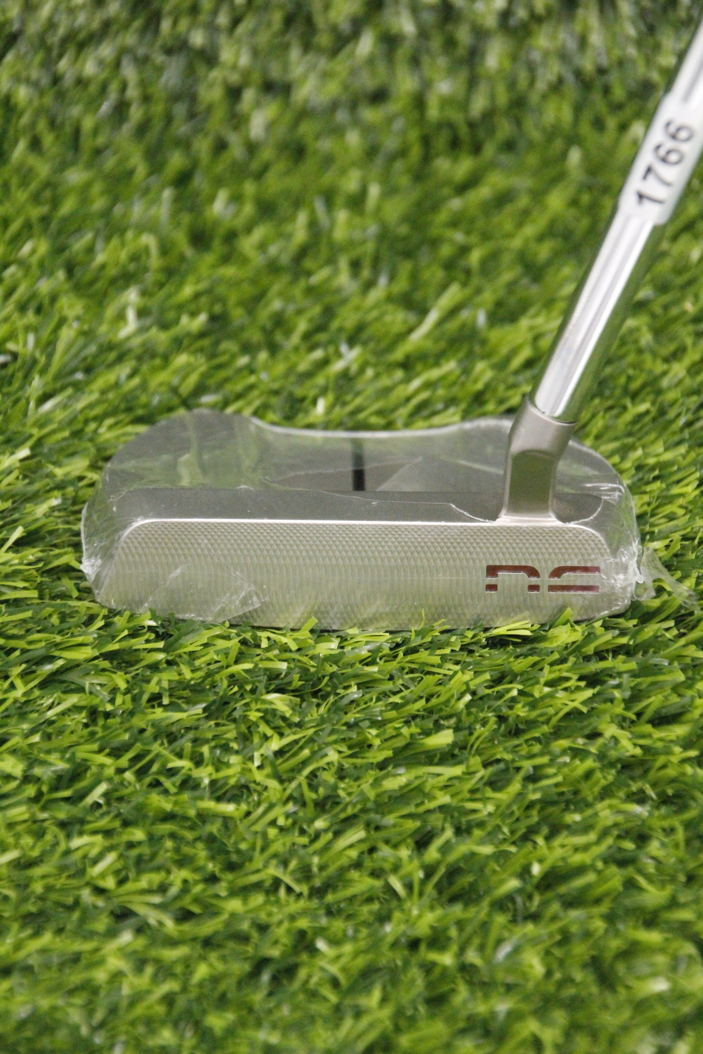 NEW Never Compromise Reserve 3 Tour Satin Putter 35" w/ HC