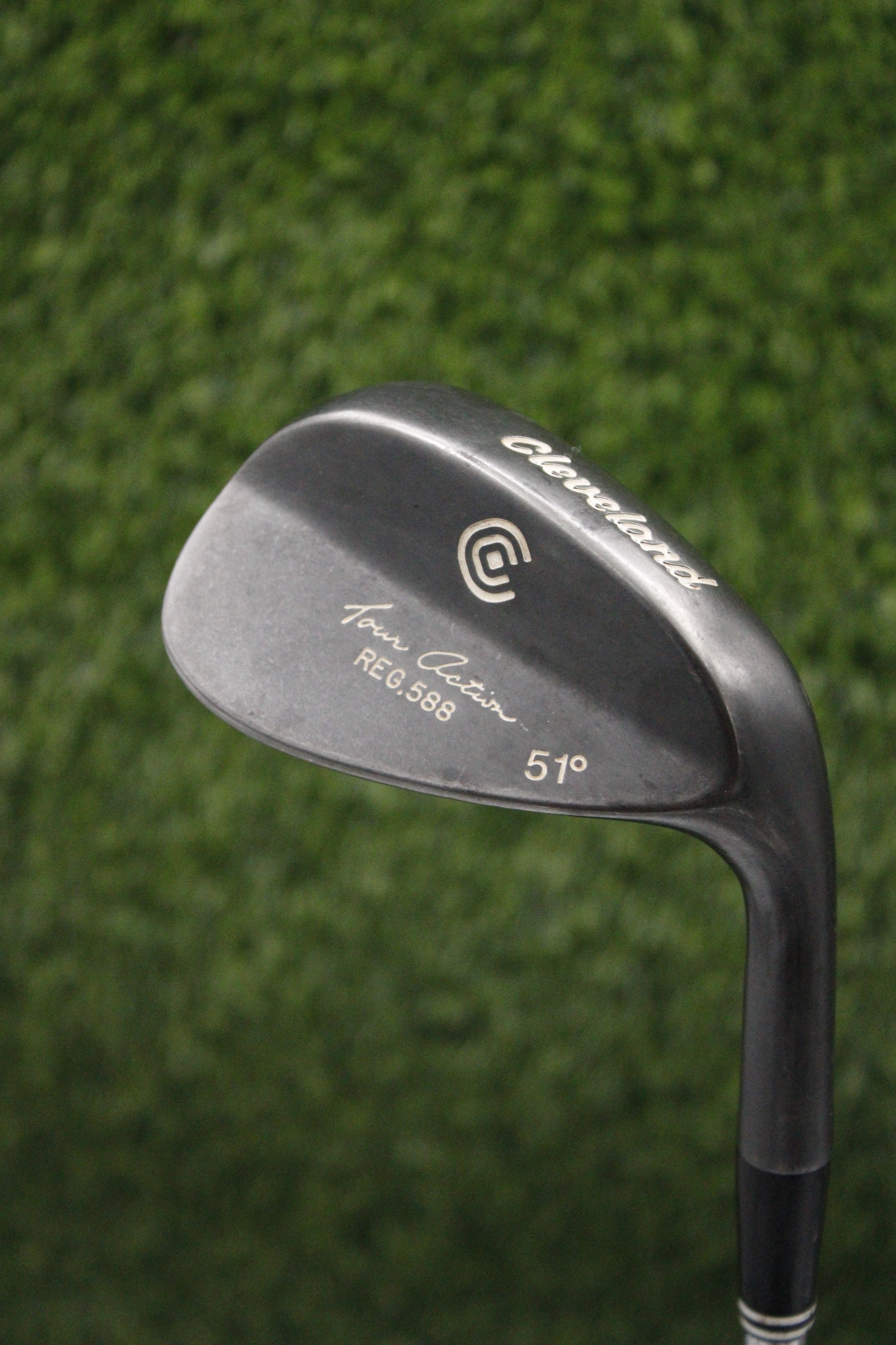 Cleveland 588 Black Melonite 51° GW Wedge Flex 35"