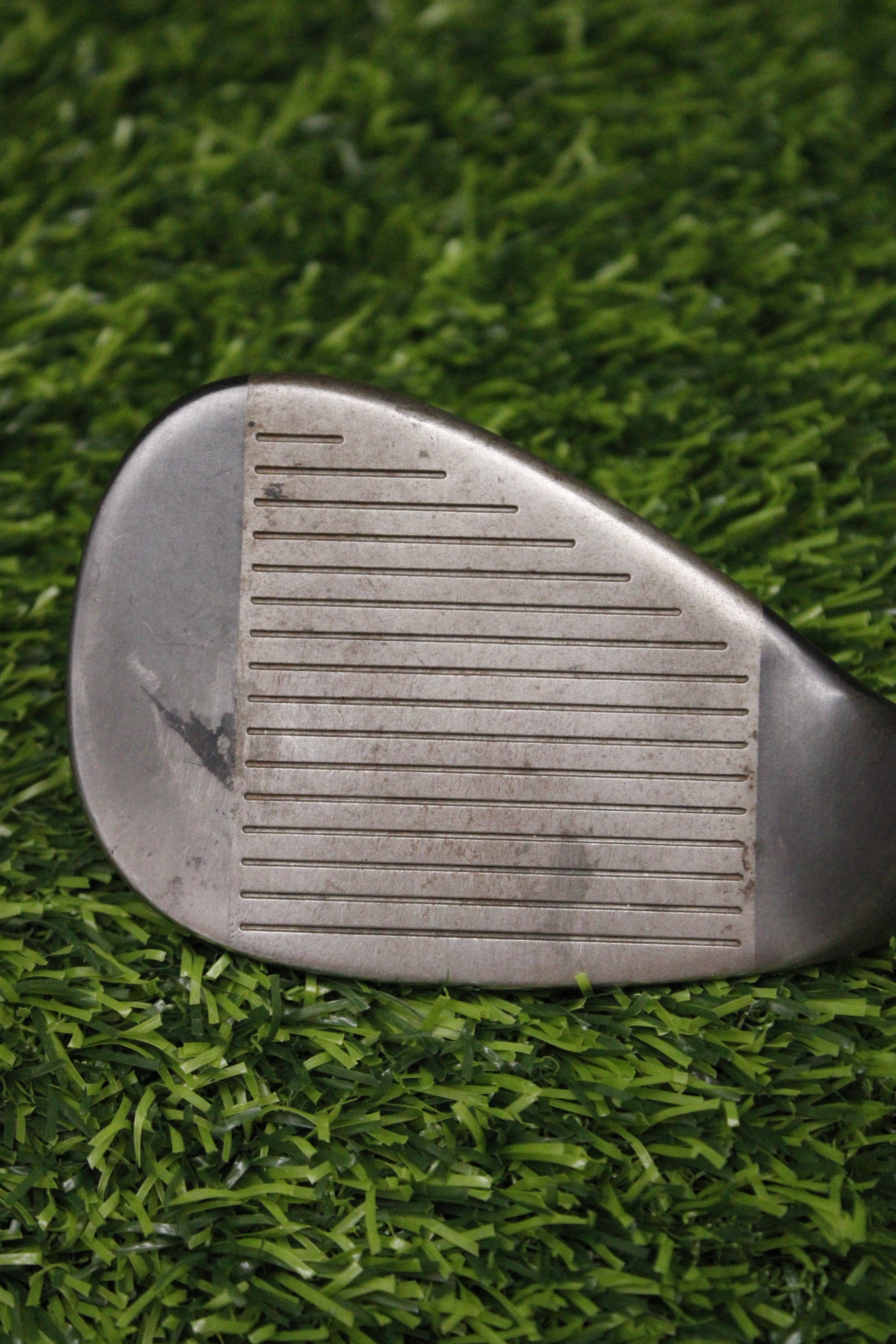 Cleveland 588 Black Melonite 51° GW Wedge Flex 35"