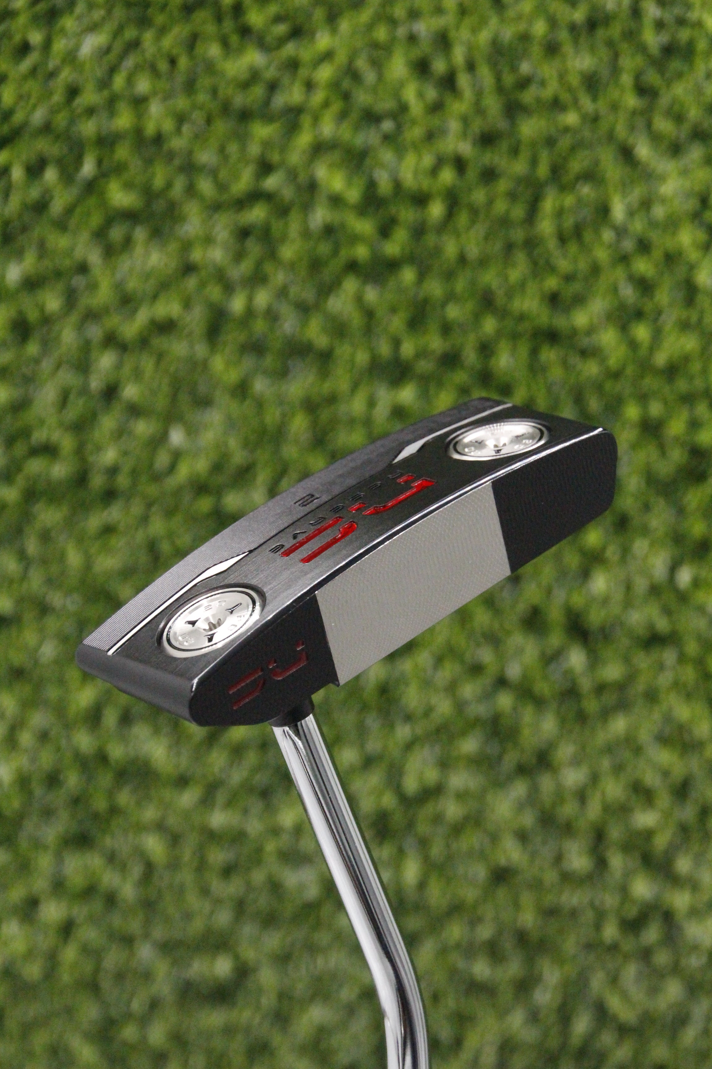 NEW Never Compromise Reserve 2 NC Contrast Putter 35" w/ HC