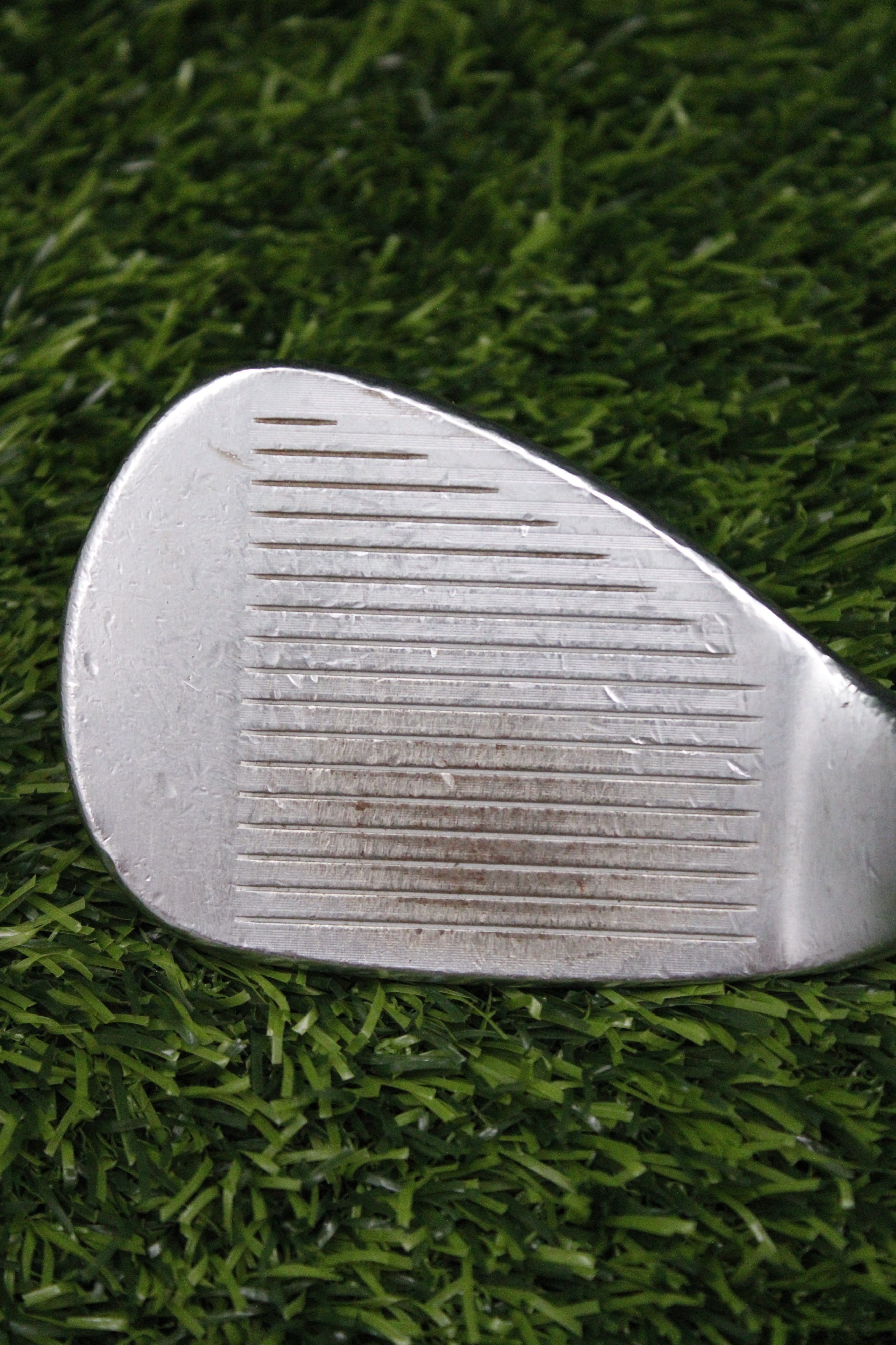 Titleist Vokey SM9 Tour Chrome 56° SW Wedge Flex 35"