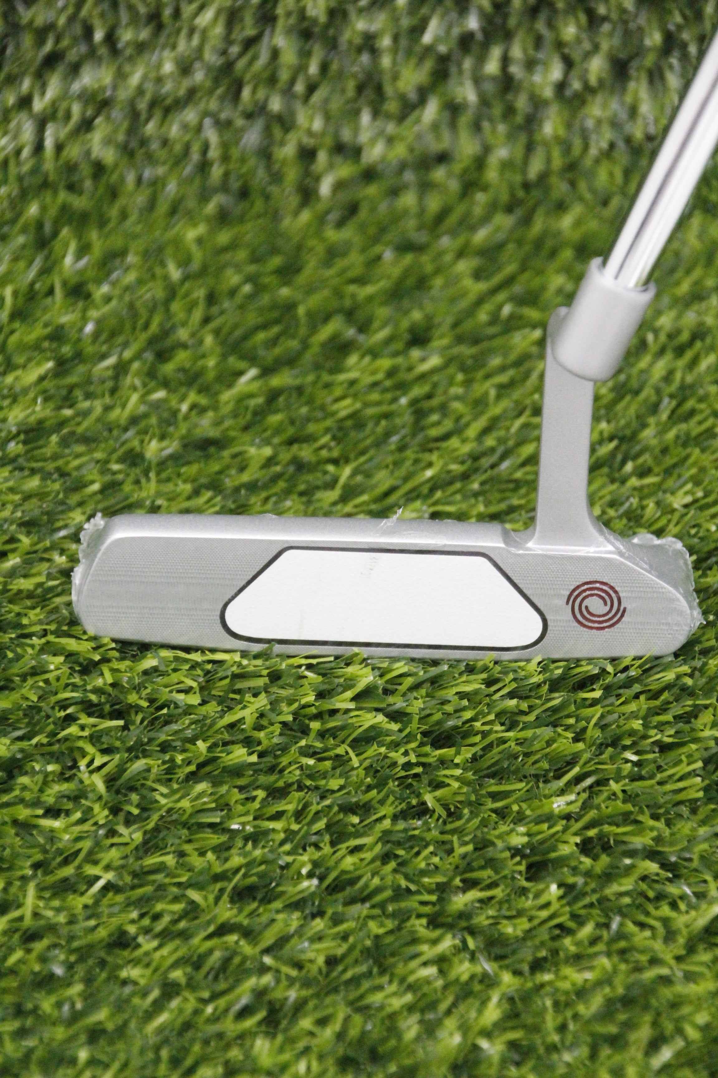 NEW Odyssey White Hot OG 23 Two CH Putter 35" w/ HC