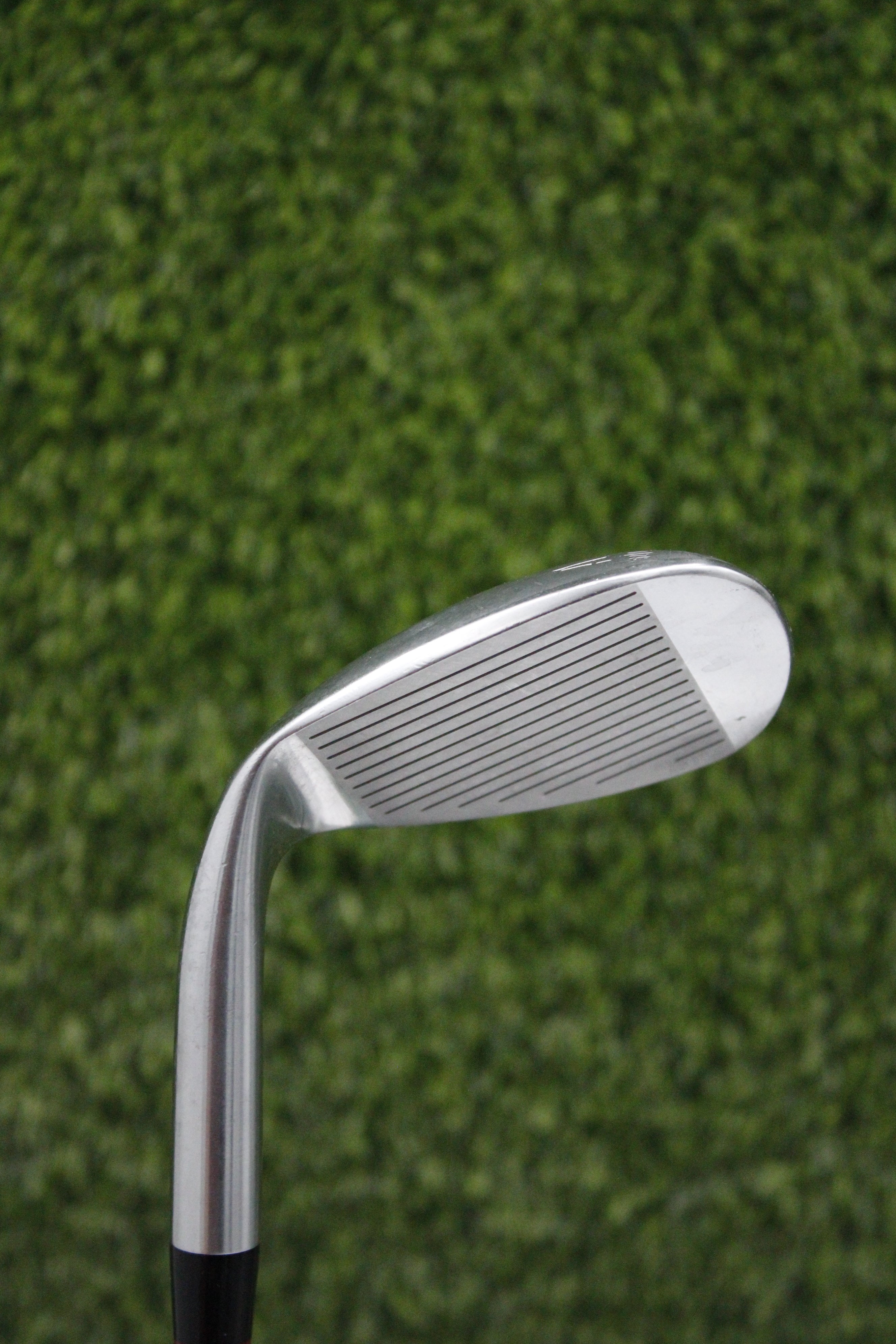 Nike Victory Red Forged Chrome 52° GW S Flex 35"
